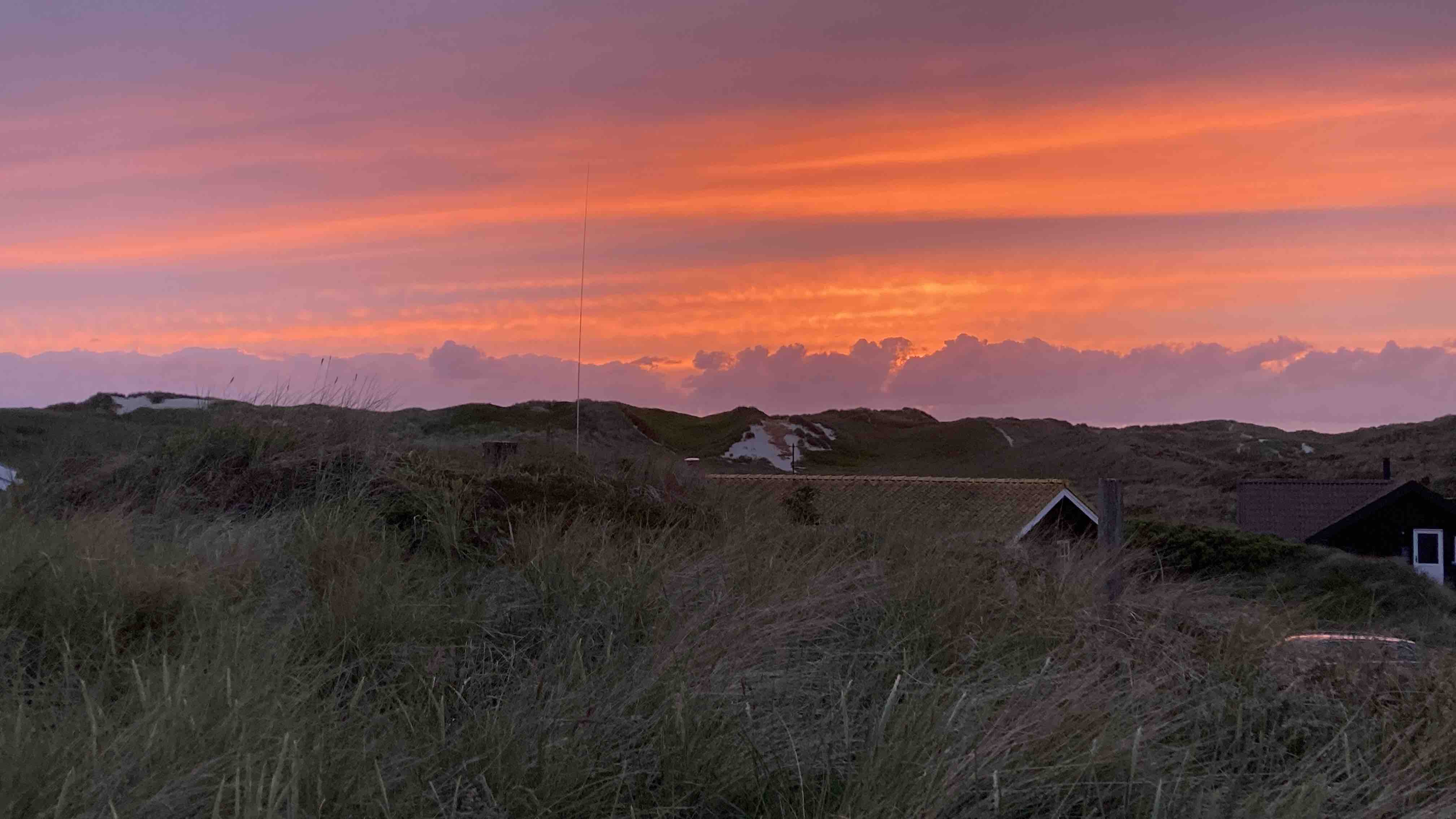 Delicious newer home a stone's throw from the North Sea