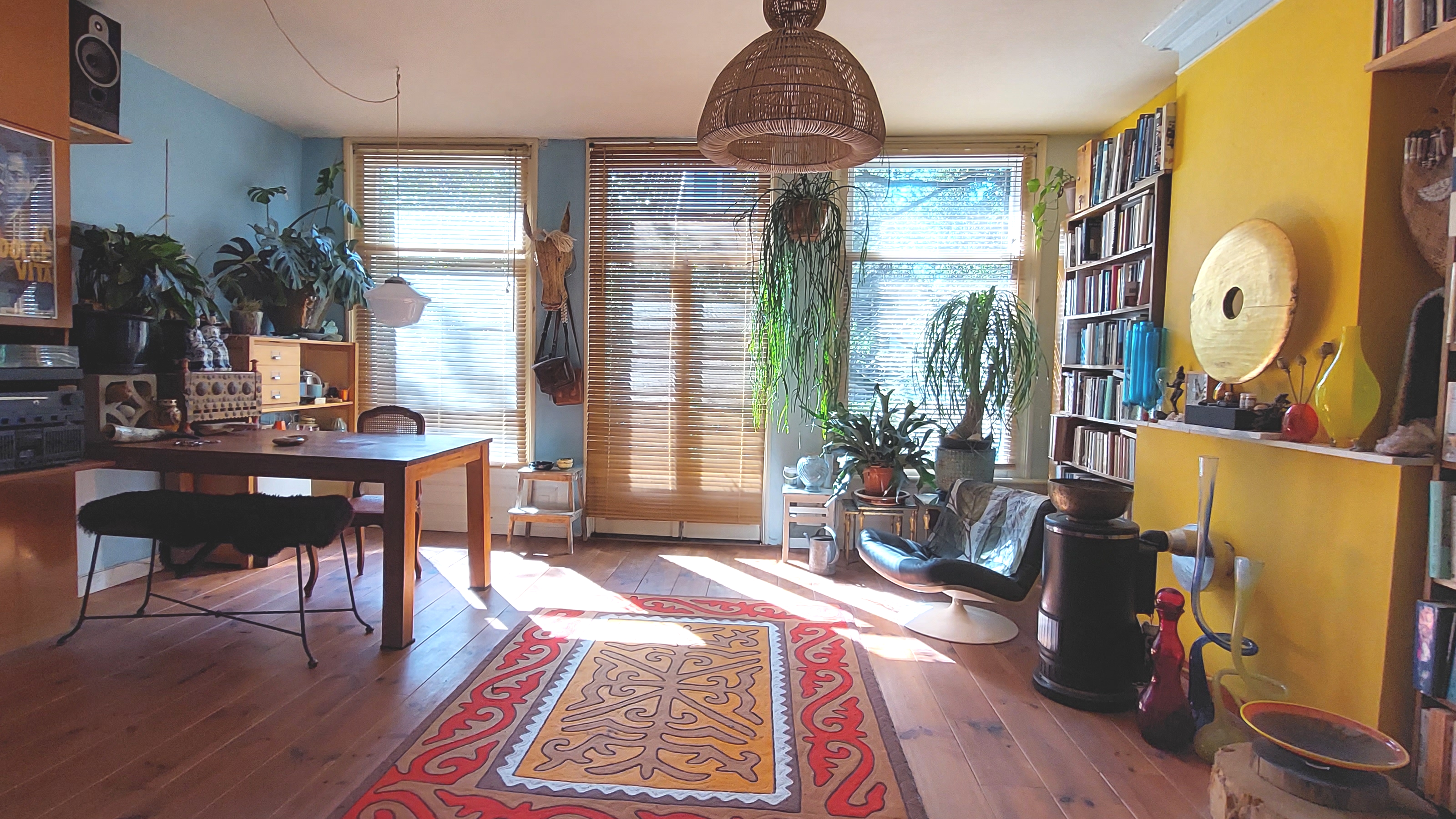 Cozy & large bohemian style room — Amsterdam stay