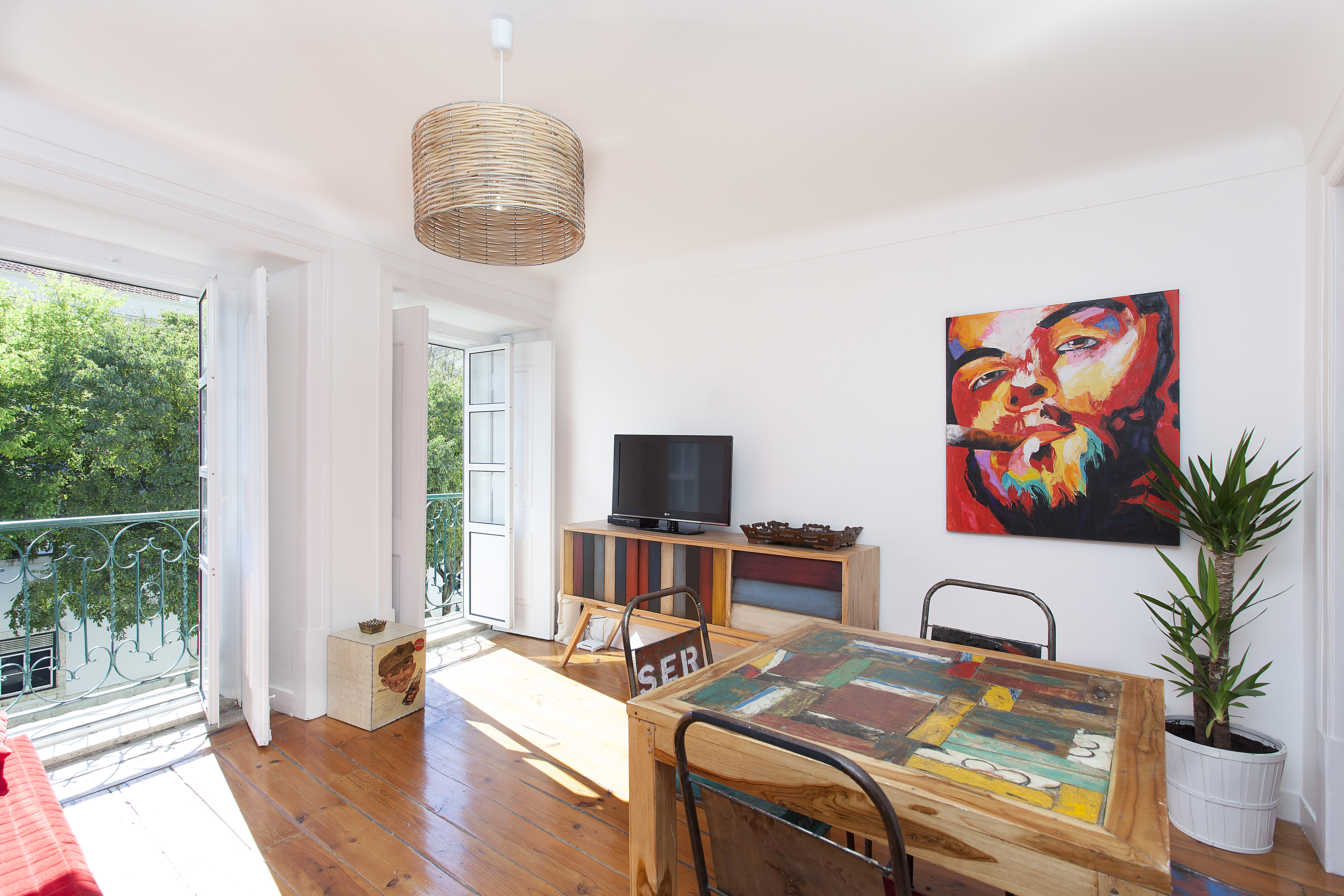 SURFBOARD APARTMENT - BY MAYORAL