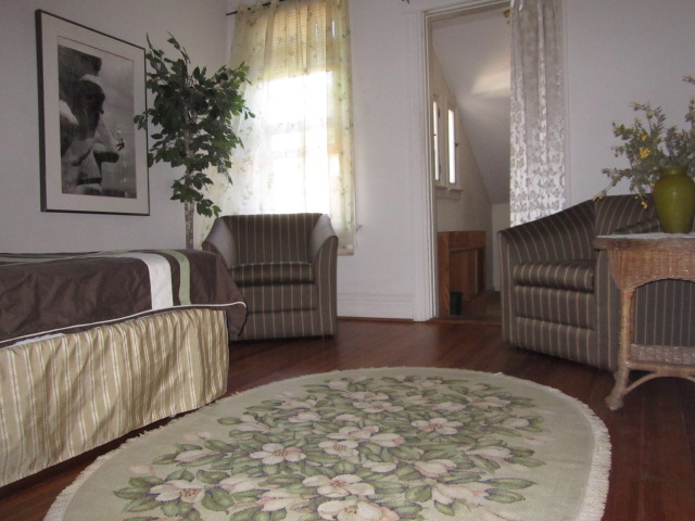 European style pension, Cheesman Park
