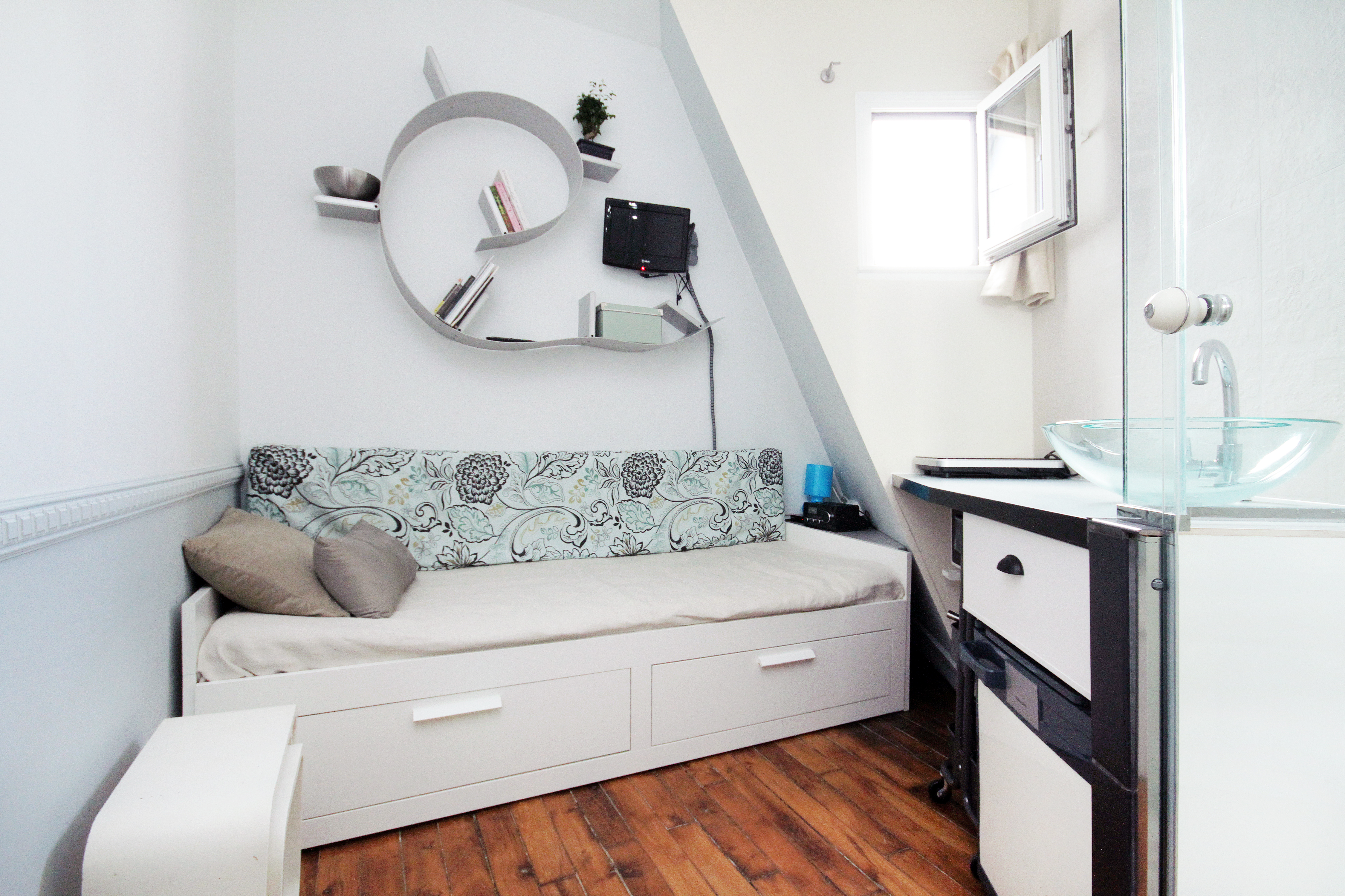 Small cosy Room Mini Studio central Opéra Paris 9t
