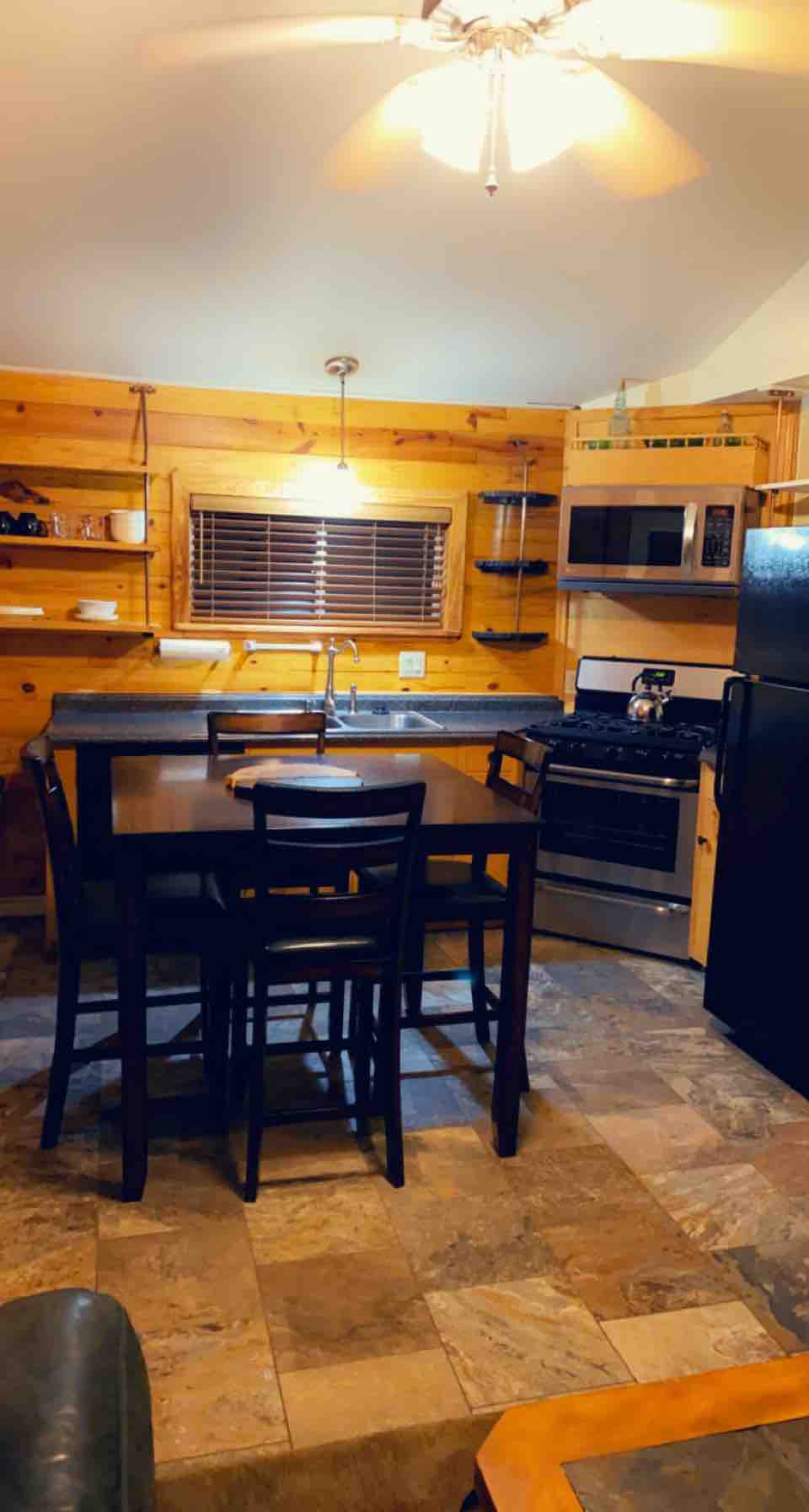 THE PINEluxury lakefront cabin, sleeps 4 Cabins for Rent in Garrison