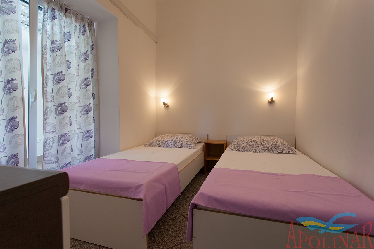 Apartamento Ivana a 50 m de la playa en Malinska - Airbnb