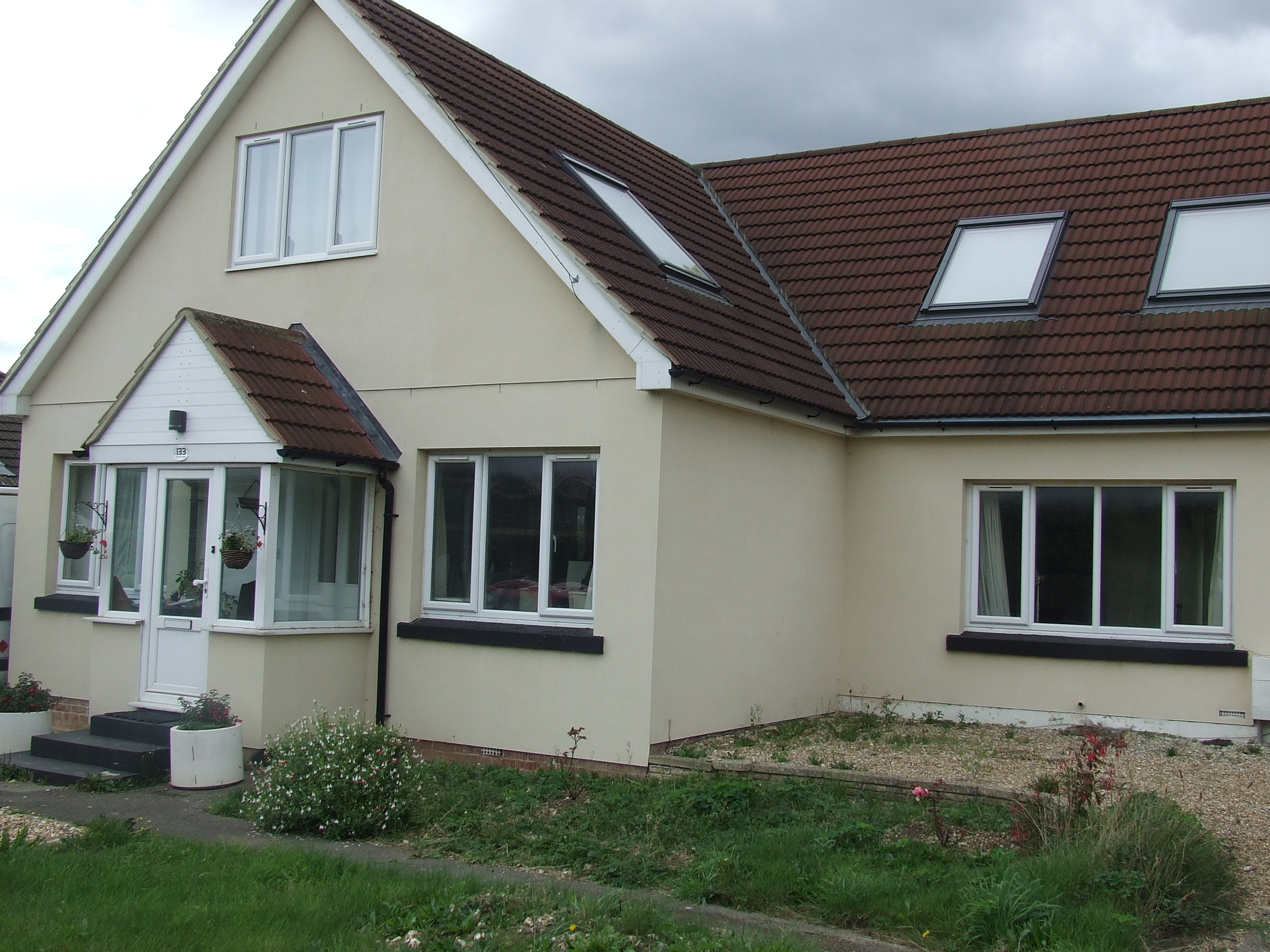 Rooms for 14 in our home in Clanfield Houses for Rent in