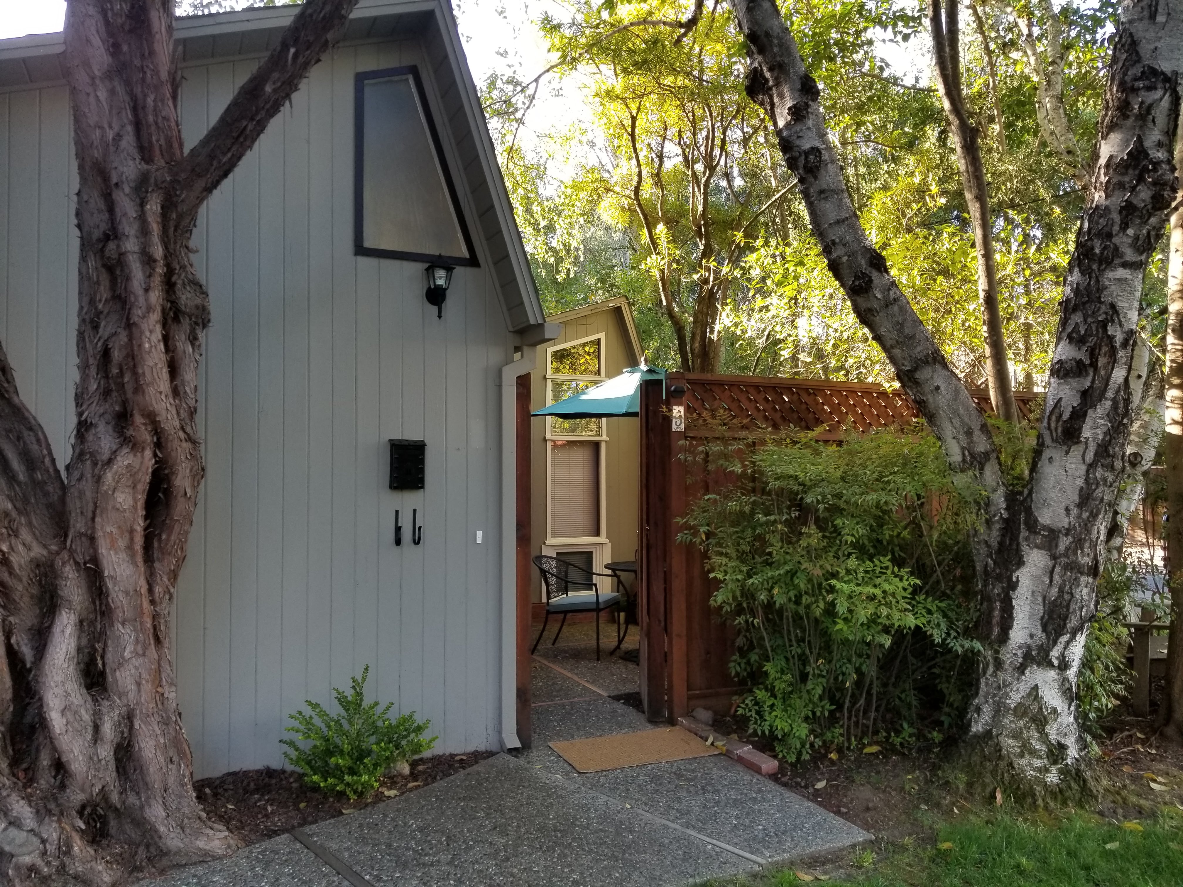 Charming Los Gatos Cottage C
