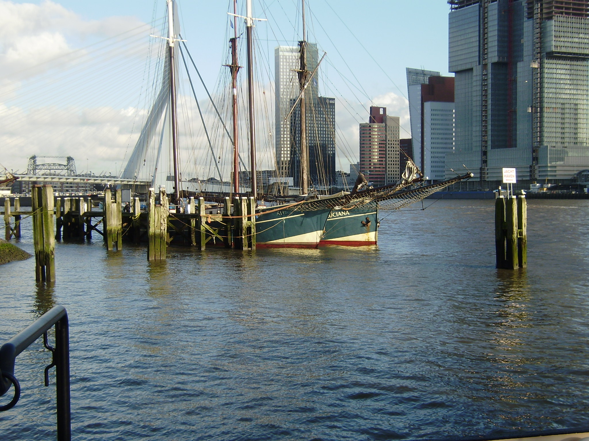 Groepsverhuur Luciana en/of Catherina te Rotterdam — Rotterdam stay