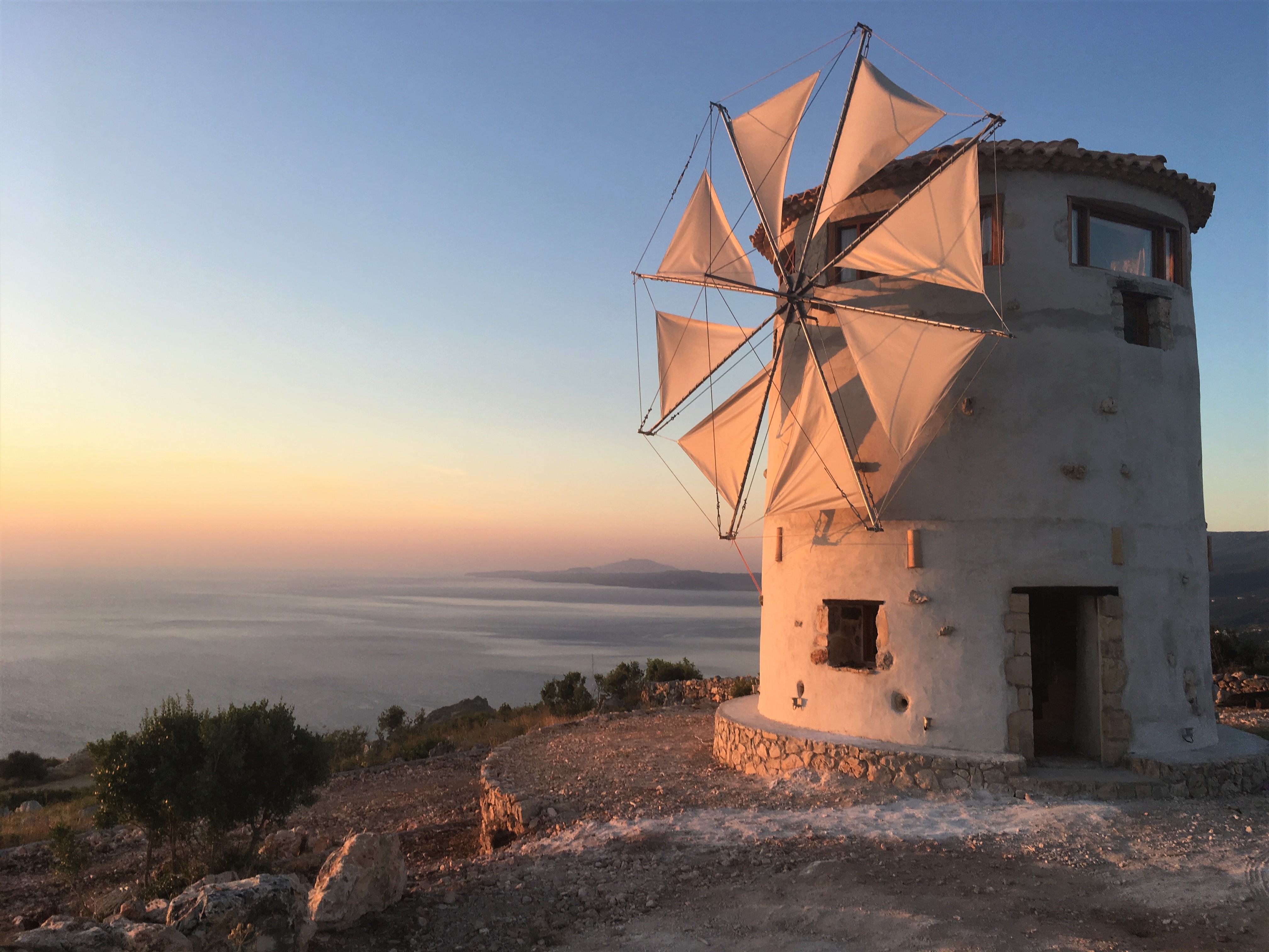 anemomilos-windmills-for-rent-in-volimes-greece
