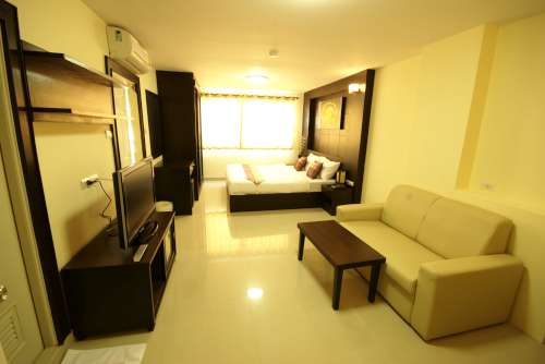 Suvarnabhumi free transfer in Lat Krabang, Bangkok