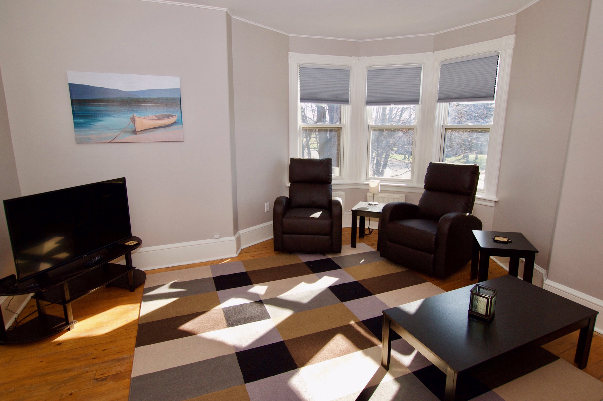 Historical & Modern Apt in Stratford  #210-1049