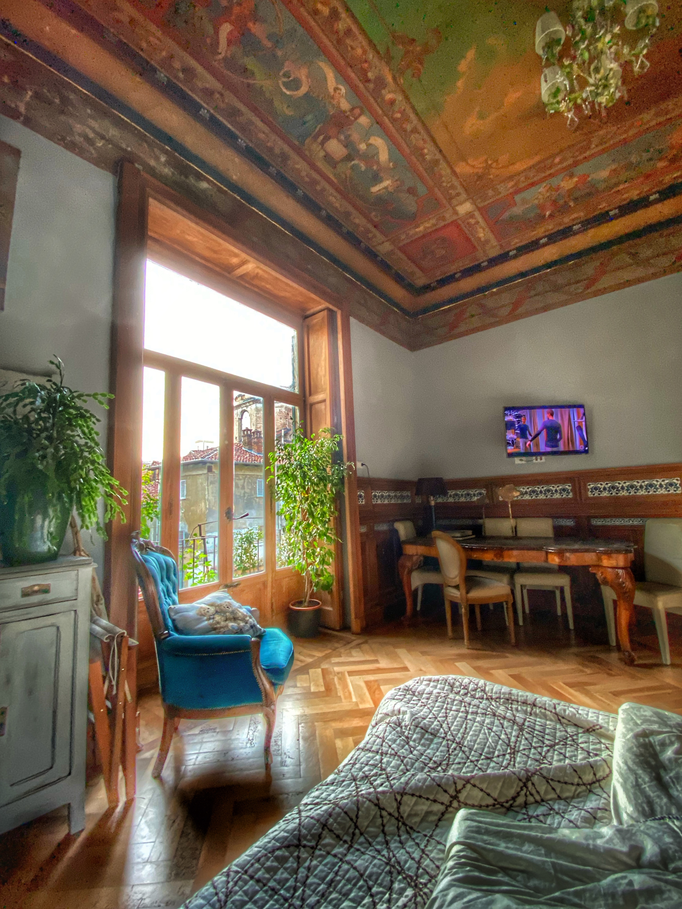 Private Room with frescoes