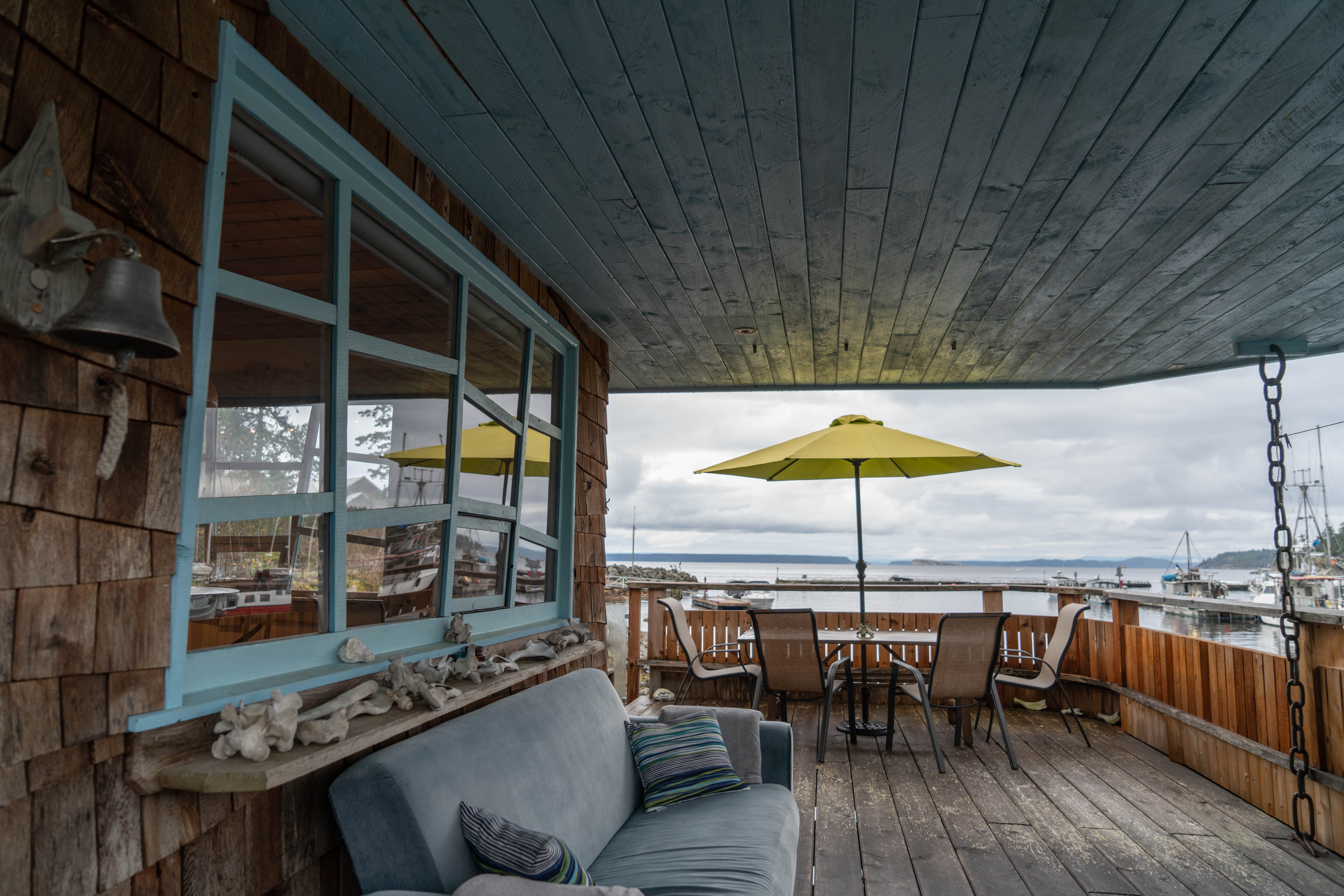 Lund Harbour House - Private waterfront getaway.