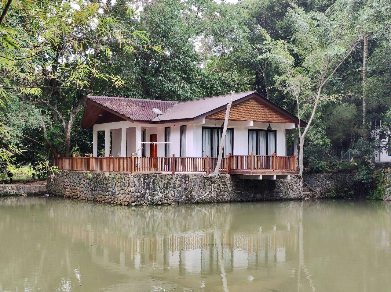 Bougain Ville, Bidaisari Resort Janda Baik - Villas for Rent in Bentong, Pahang, Malaysia