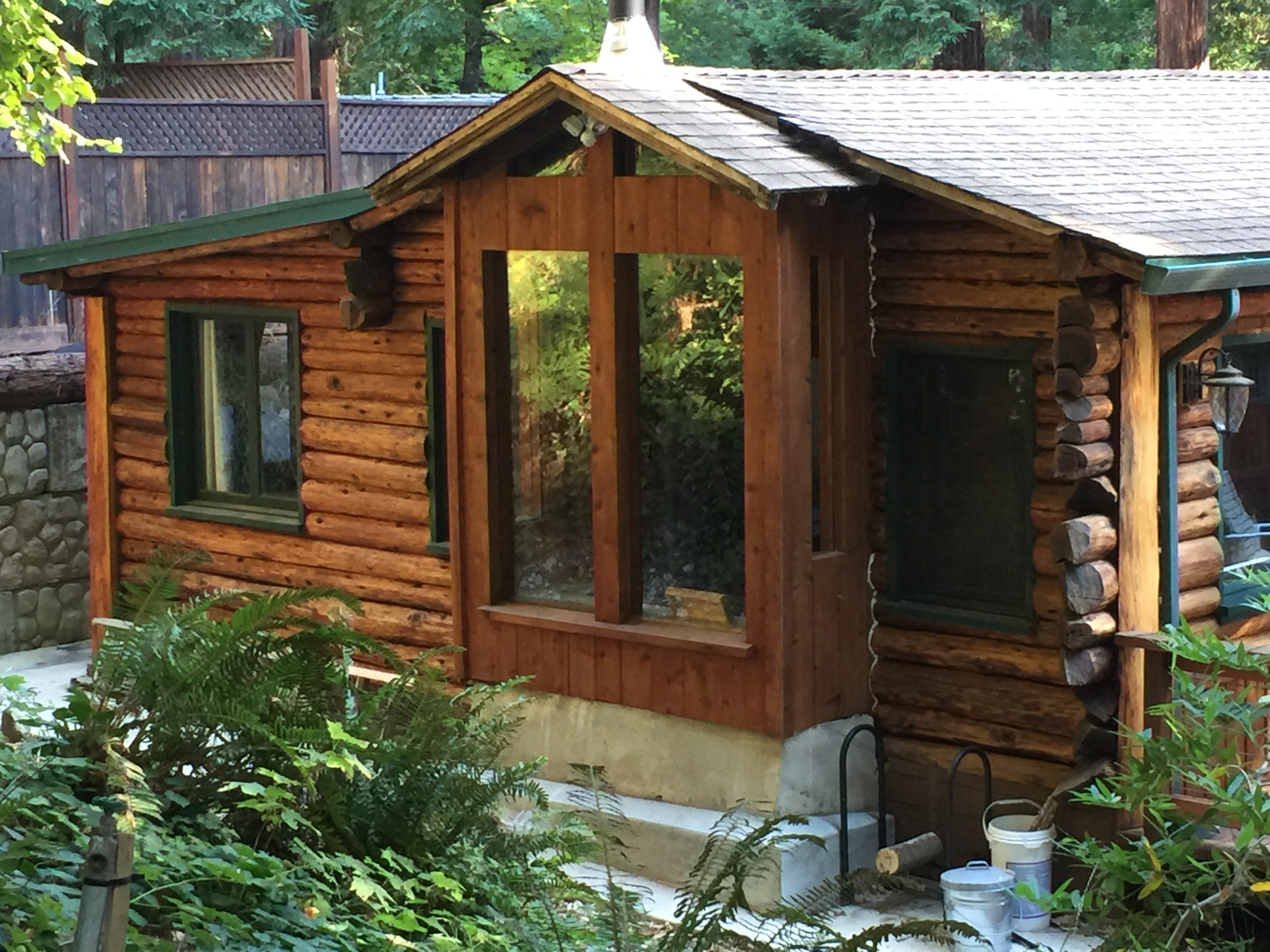 Ryder Log Cabin, hiking, fido friendly, high tech - Cabins for Rent in  Scotts Valley, California, United States