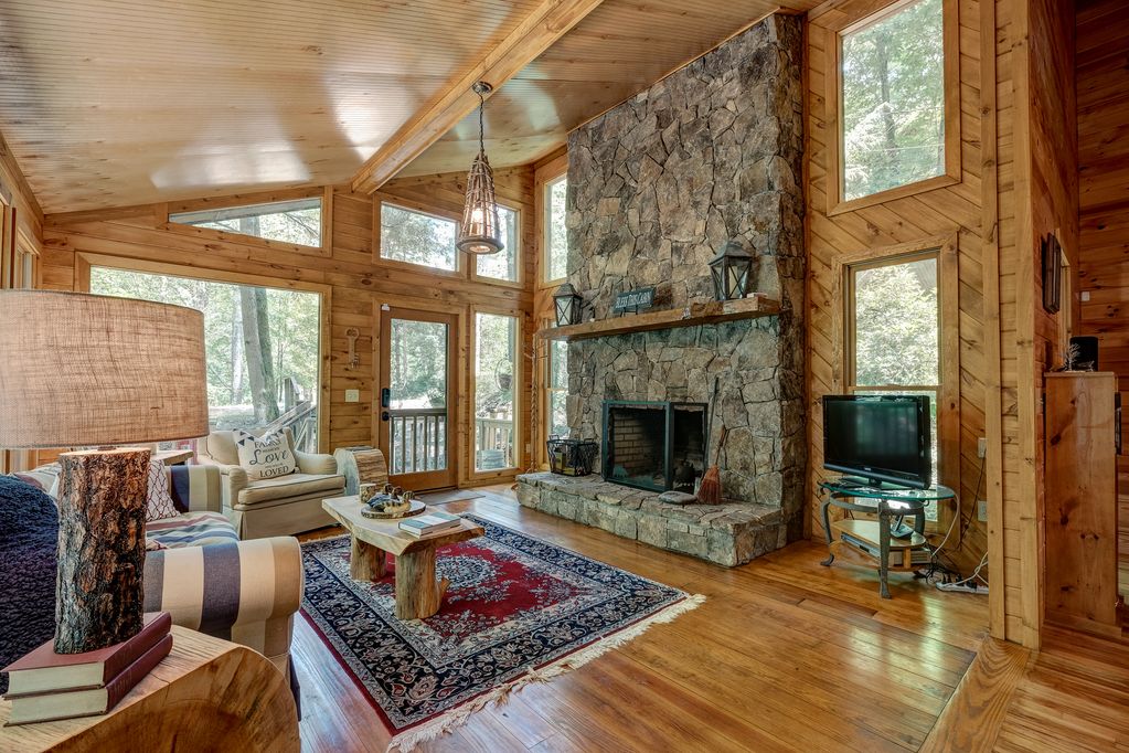 Fires Creek Cabin Creekside by National Forest Cabins for Rent in