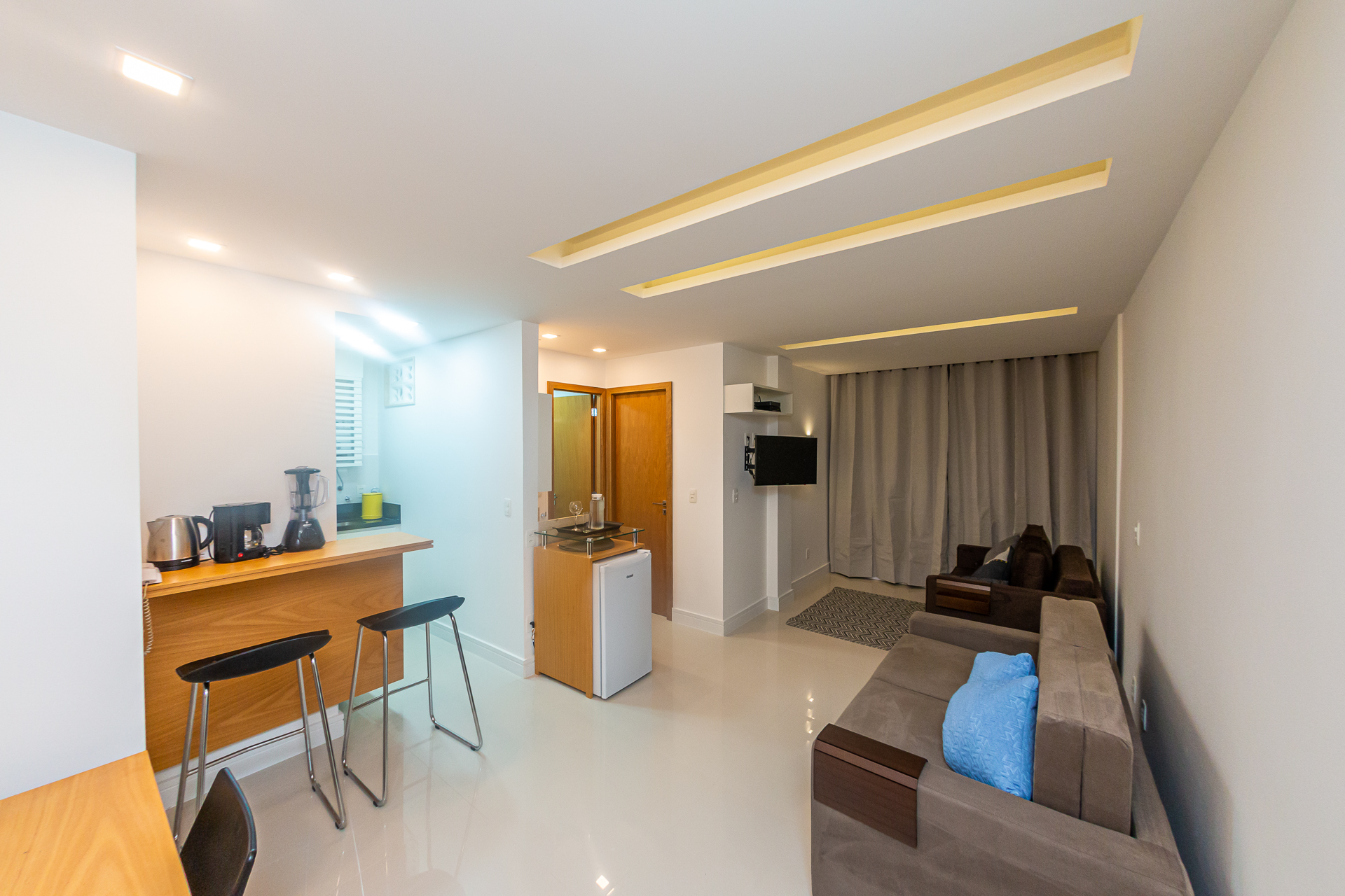 Comfort in Copacabana (2 A/C Units + Blackouts)