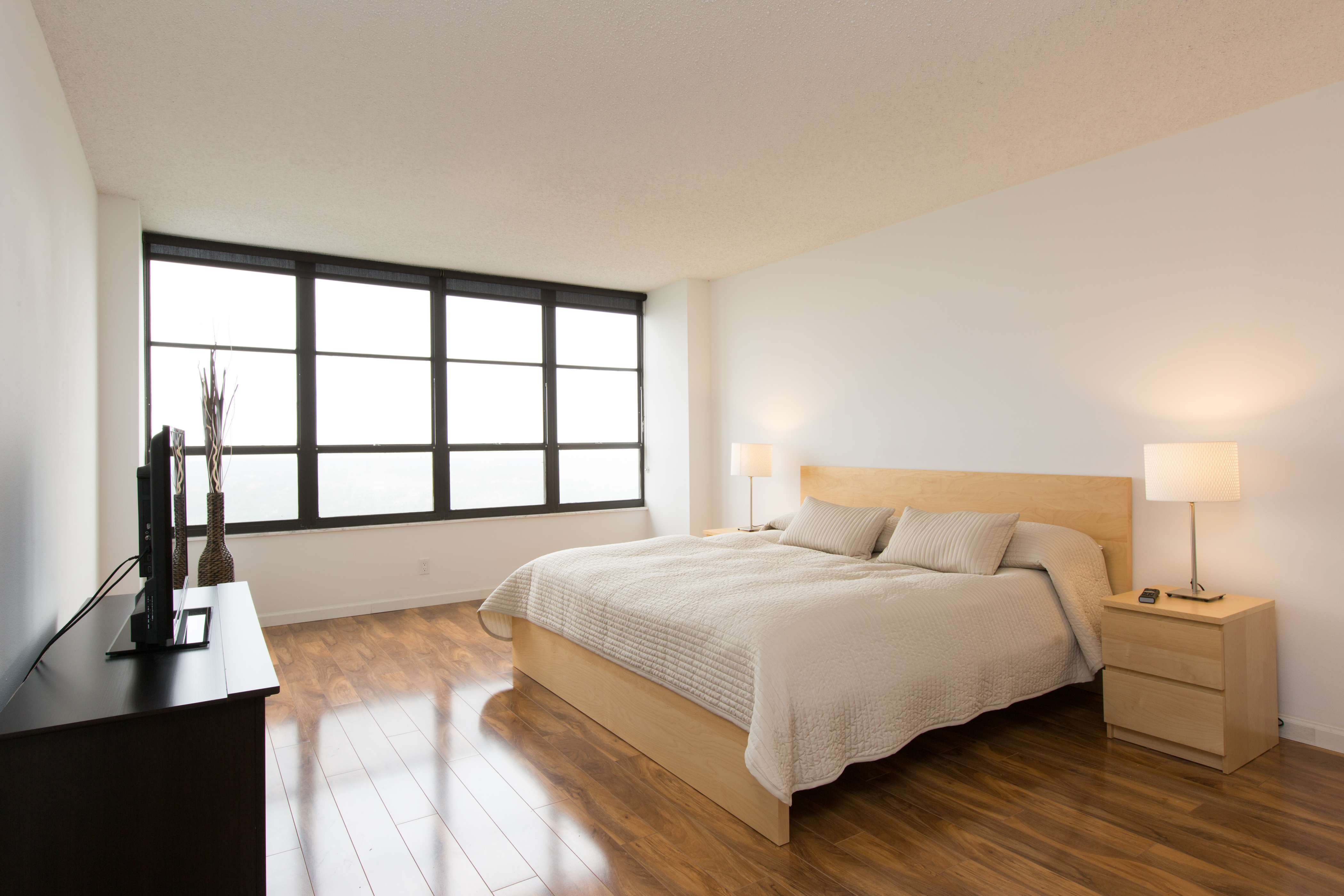 Spacious and close to beach 15floor in Hallandale Beach, Broward County
