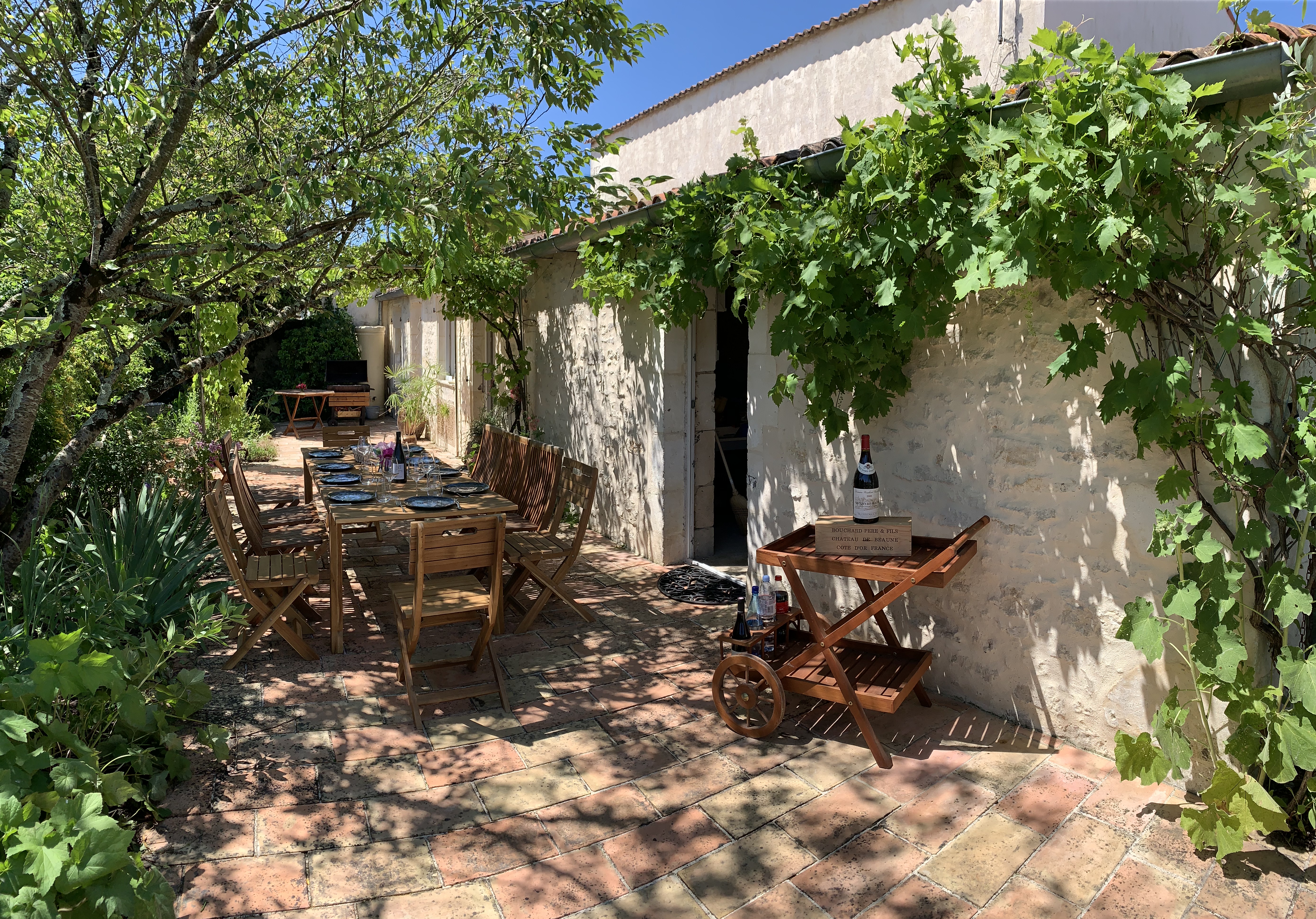 Charente house with swimming pool near Oléron