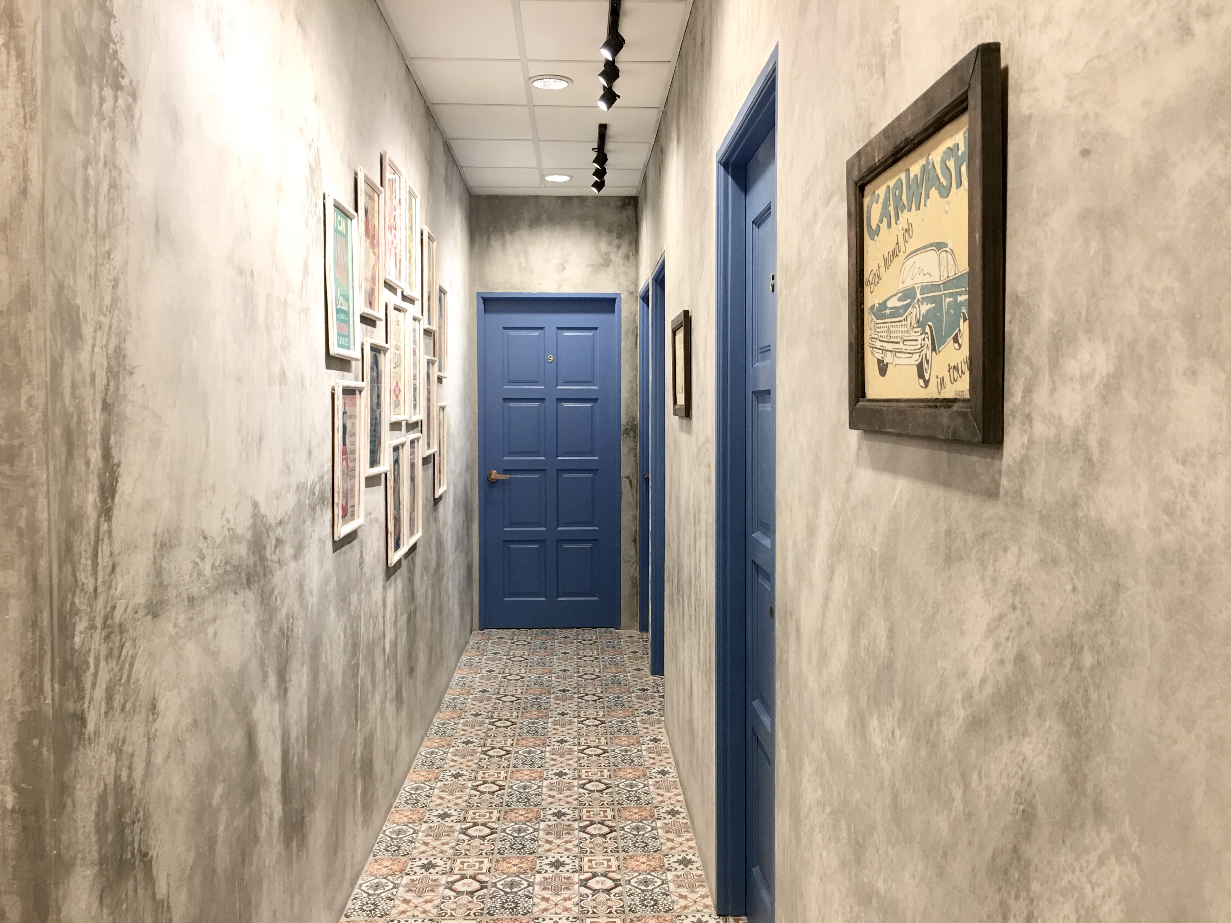 Room 2 *Cozy Room in CENTRAL GADONG*