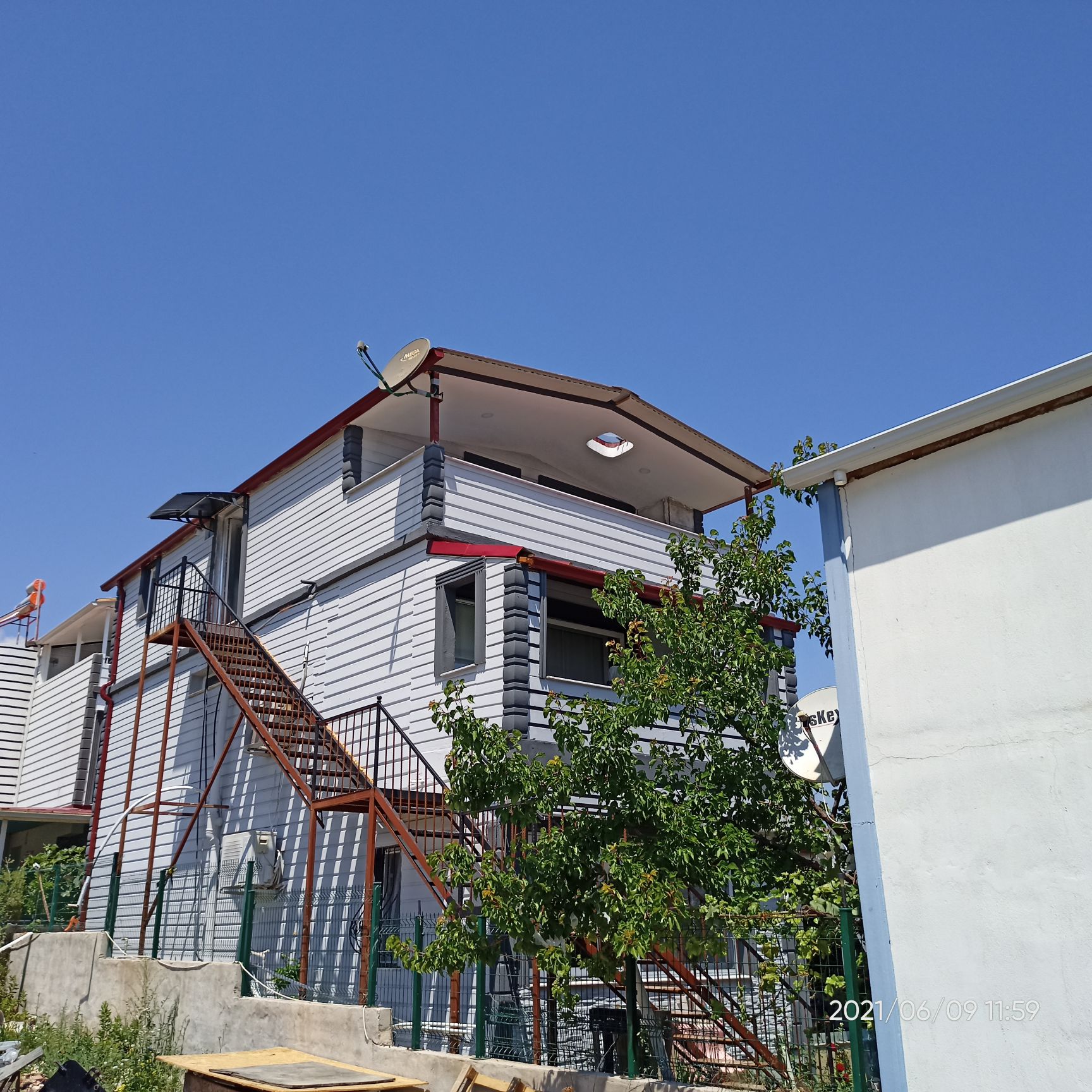 URLA GÜLBAHÇE KARAPINAR FULL DENİZ MANZARALI Urla şehrinde Kiralık