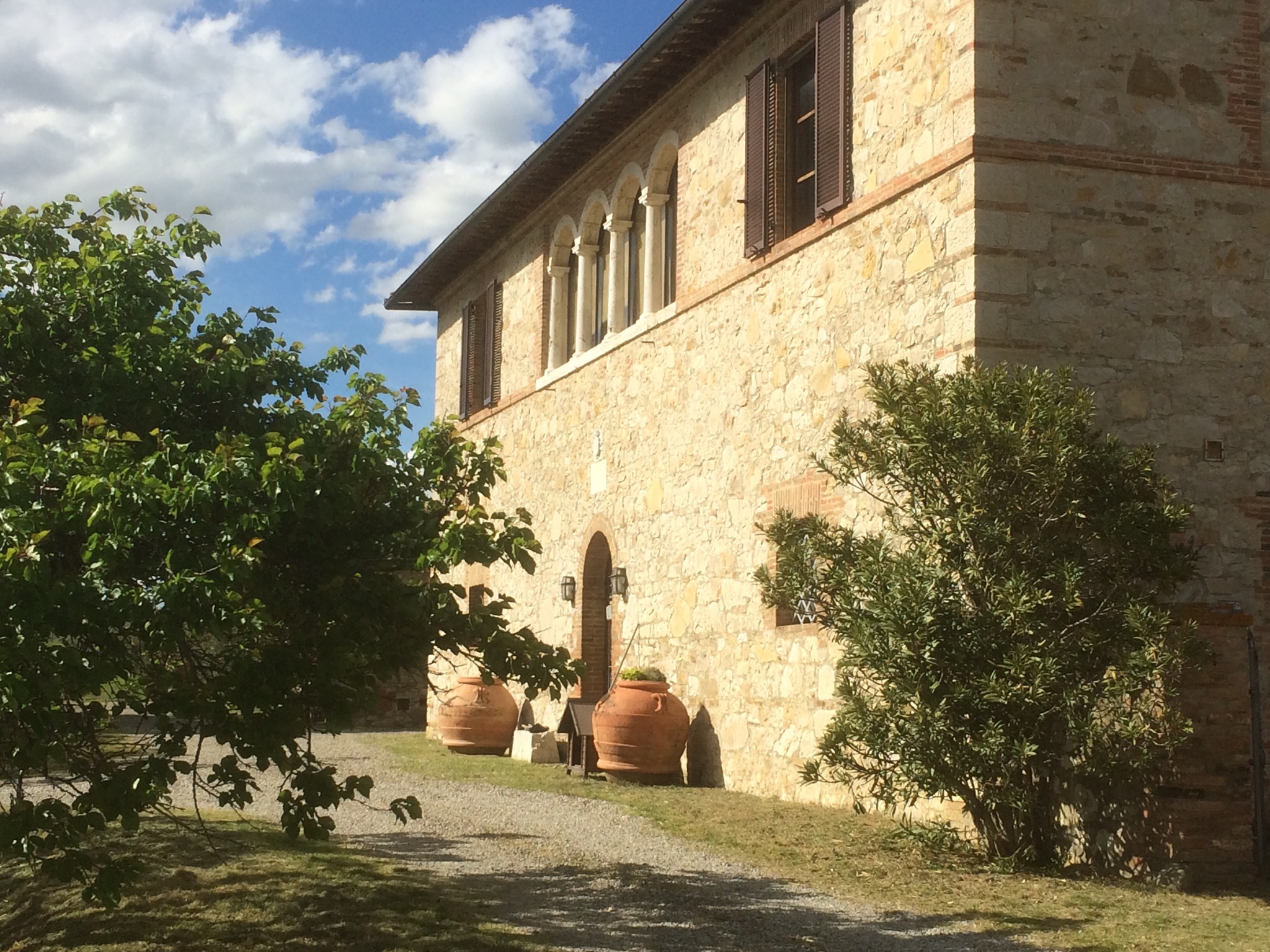 Super vacation in a Tuscan farmhouse with pool!