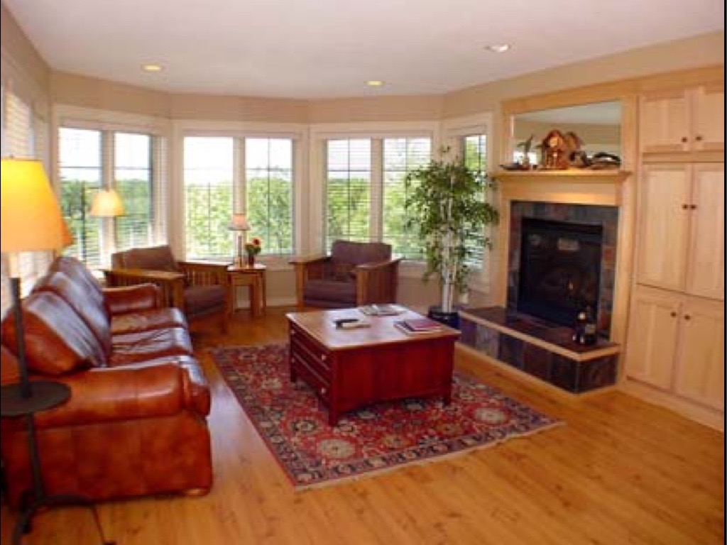 Crystal Mountain Top Condo Houses for Rent in Thompsonville, Michigan