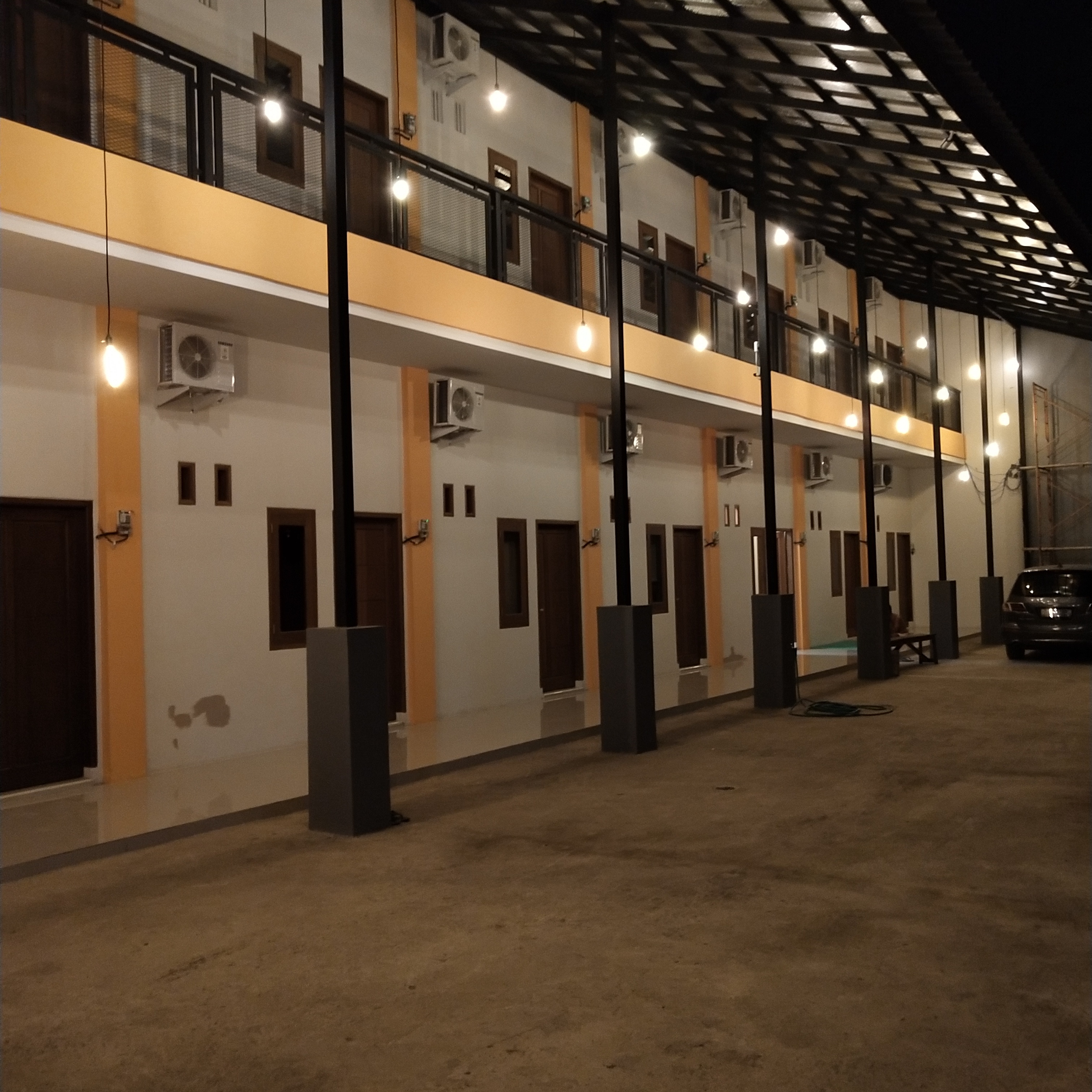 Hotel Di Haurgeulis - Homecare24