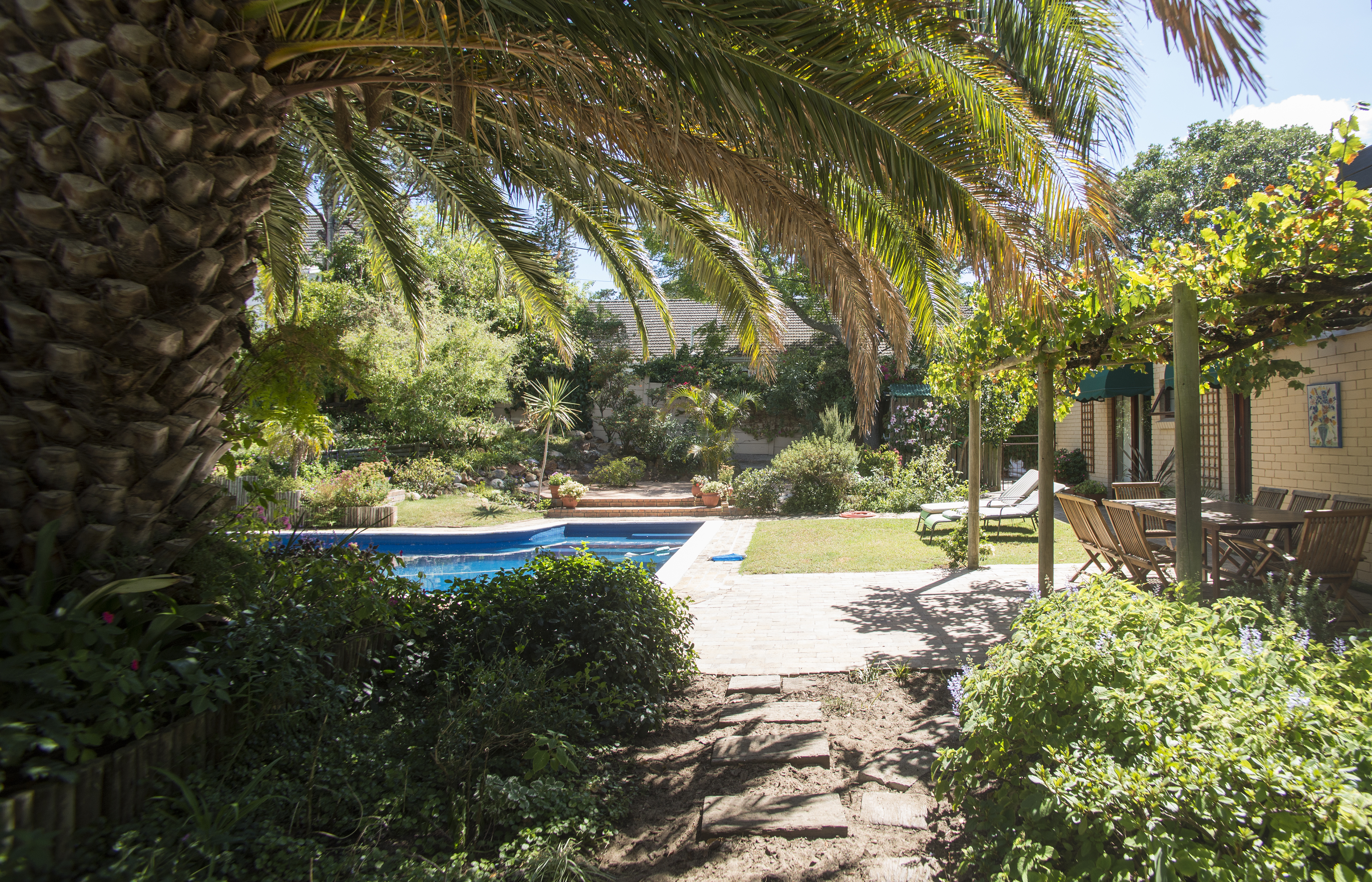 Cute cottage in quiet cul-de-sac in Ward 74, Cape Town