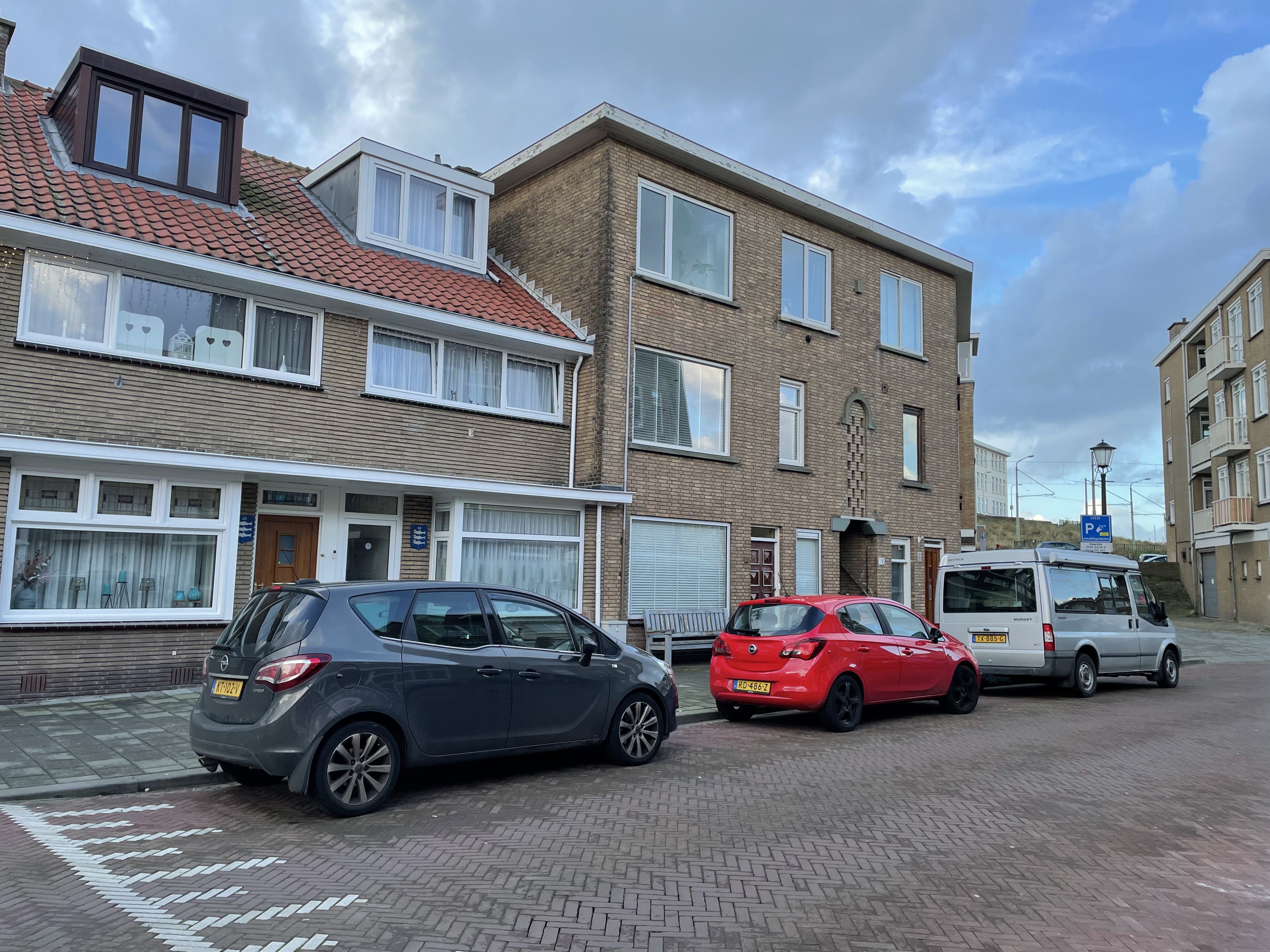 Licht en modern appartement bij het strand (6 mnd) — The Hague stay