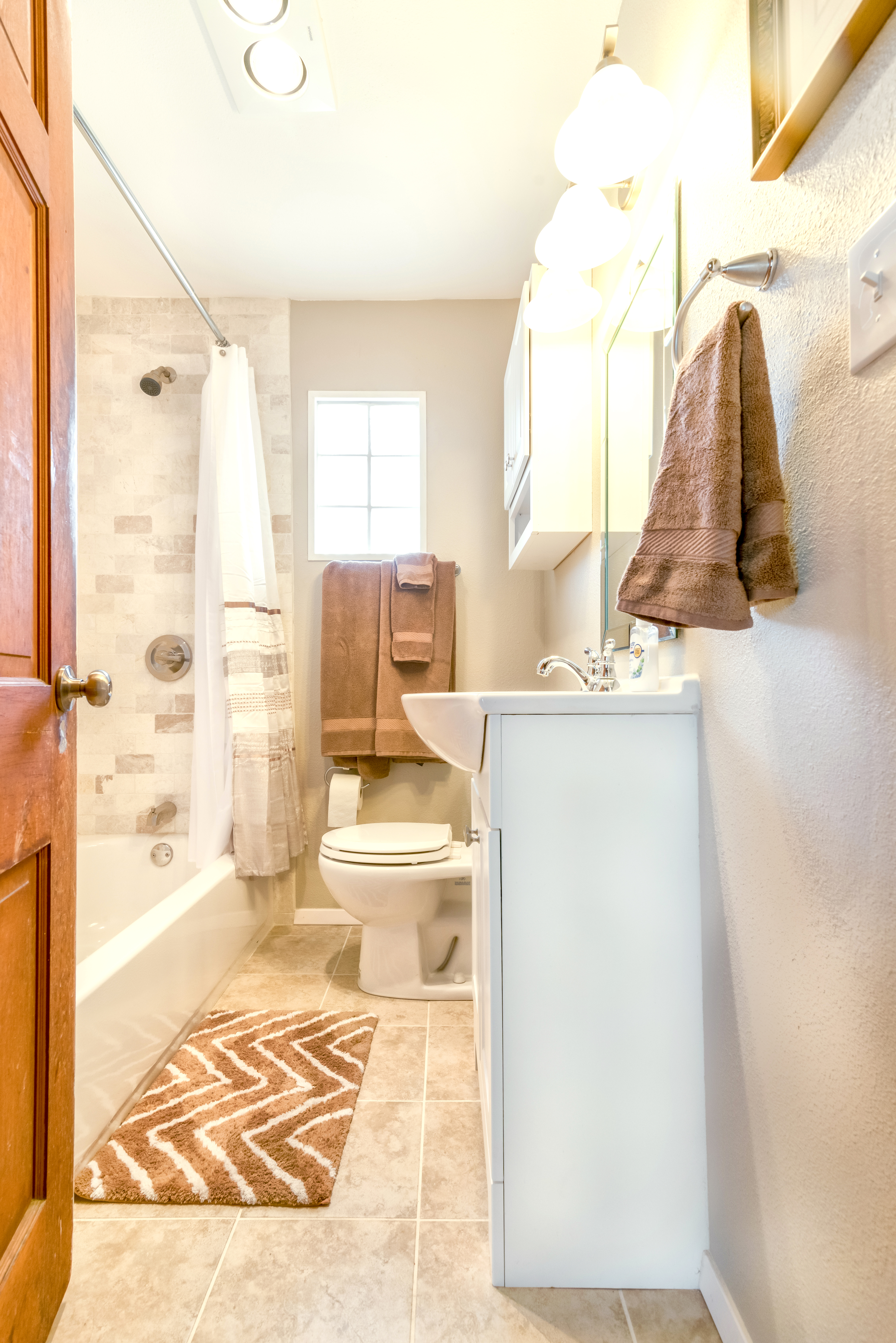 Recently Renovated, close to Dickies Arena in District 7, Fort Worth