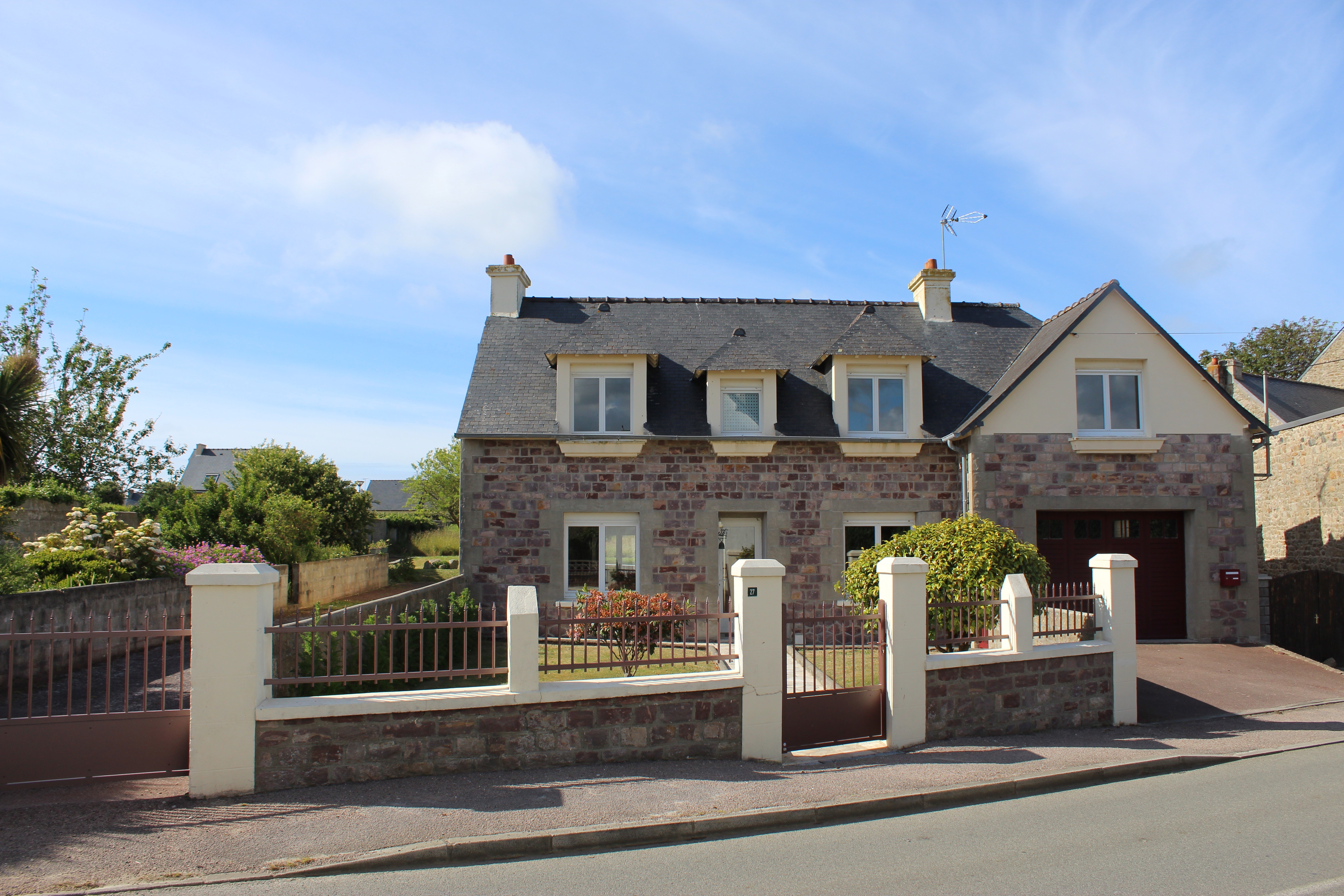 Family home in Pleubian 800m from the sea