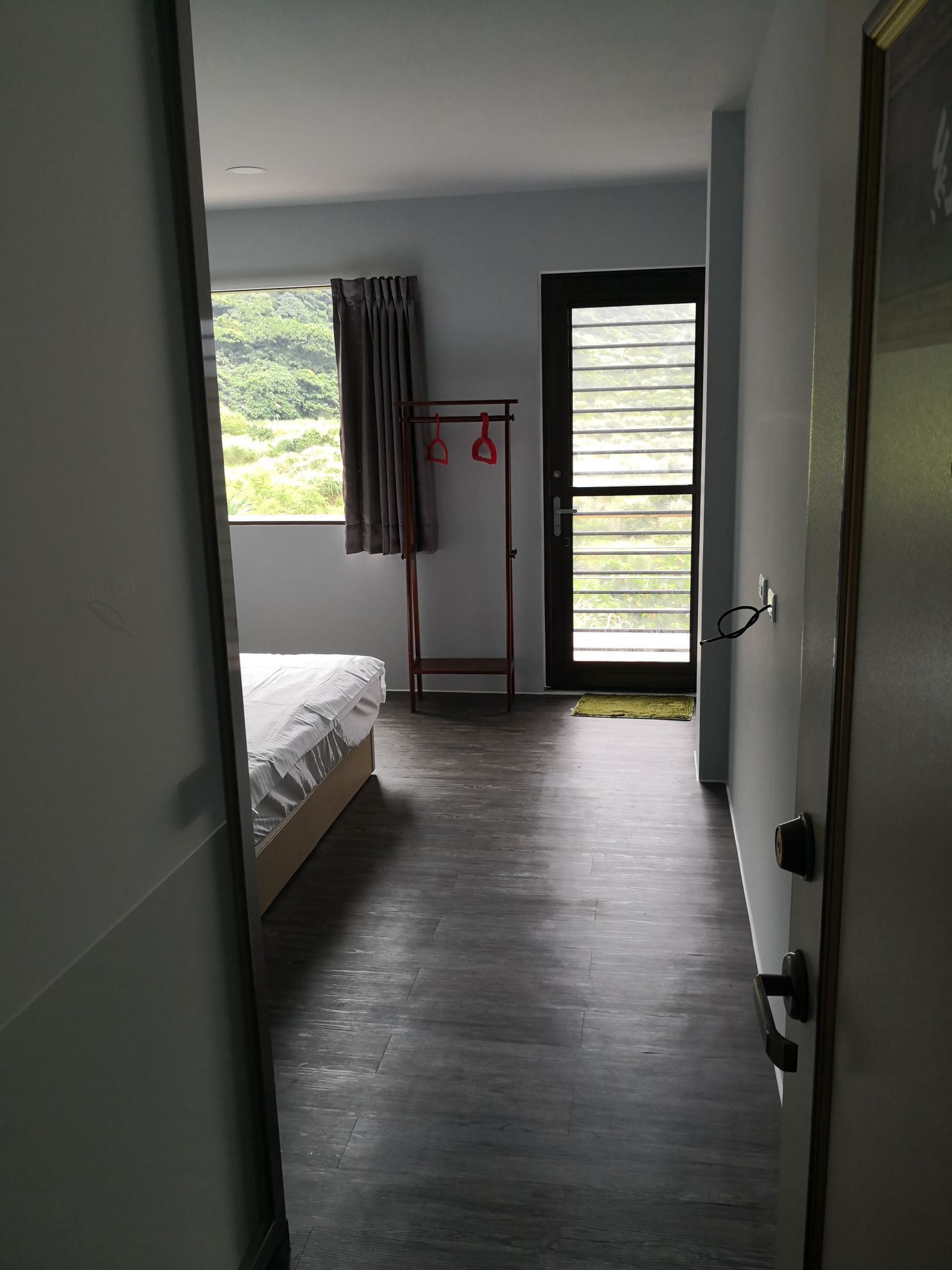 新蓋好的側面面海2人套房 房間還多了私人的小陽台 晚上坐在陽台就可以看滿天的星星 Villas For Rent In Lanyu Taiwan