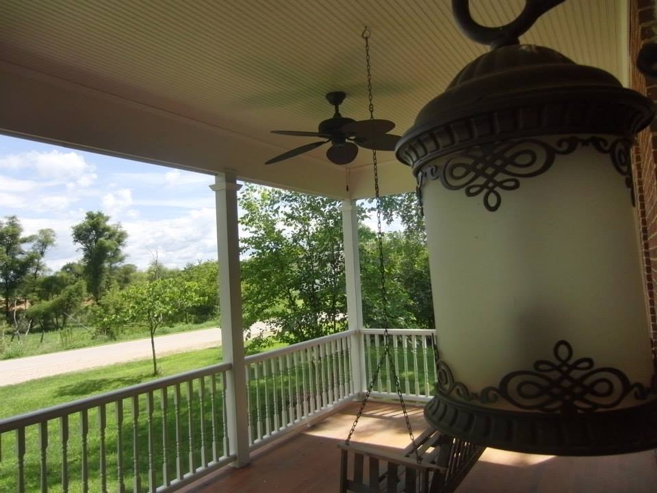 Room for a crowd at Akey Valley Houses for Rent in Lone Rock