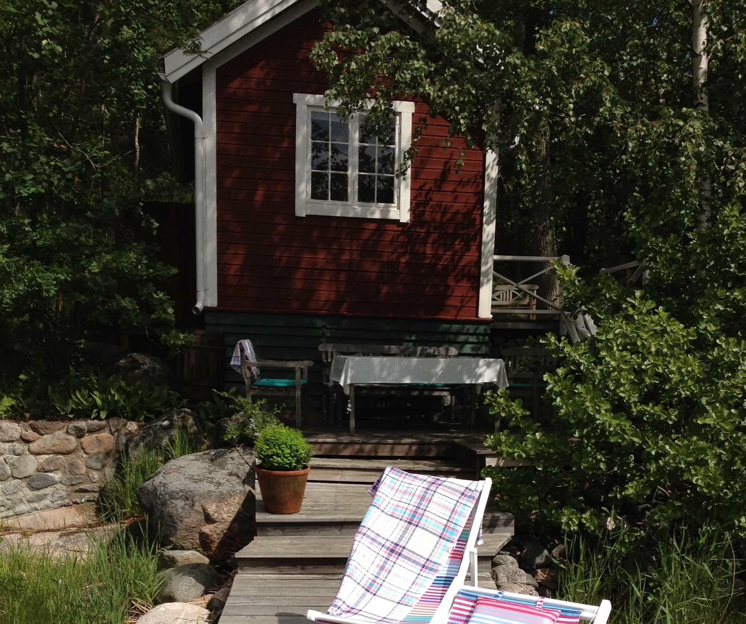 Seaside Cottage Archipelago Retreat Cabins for Rent in Vättersö