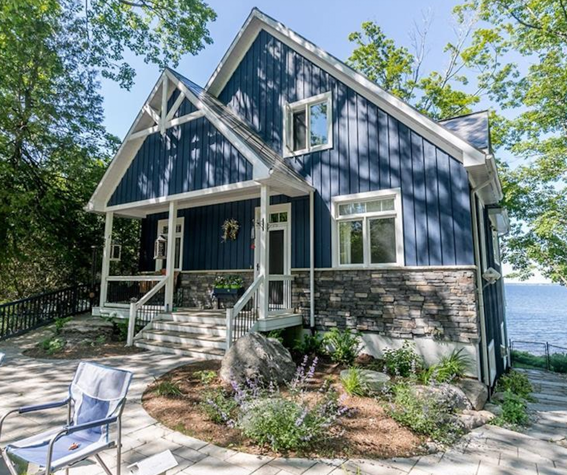 Waterfront Lake House on Bay! Houses for Rent in Tiny