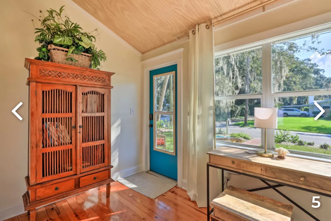Charming Home w/ Hot Tub, 20 min to Beach + Garden