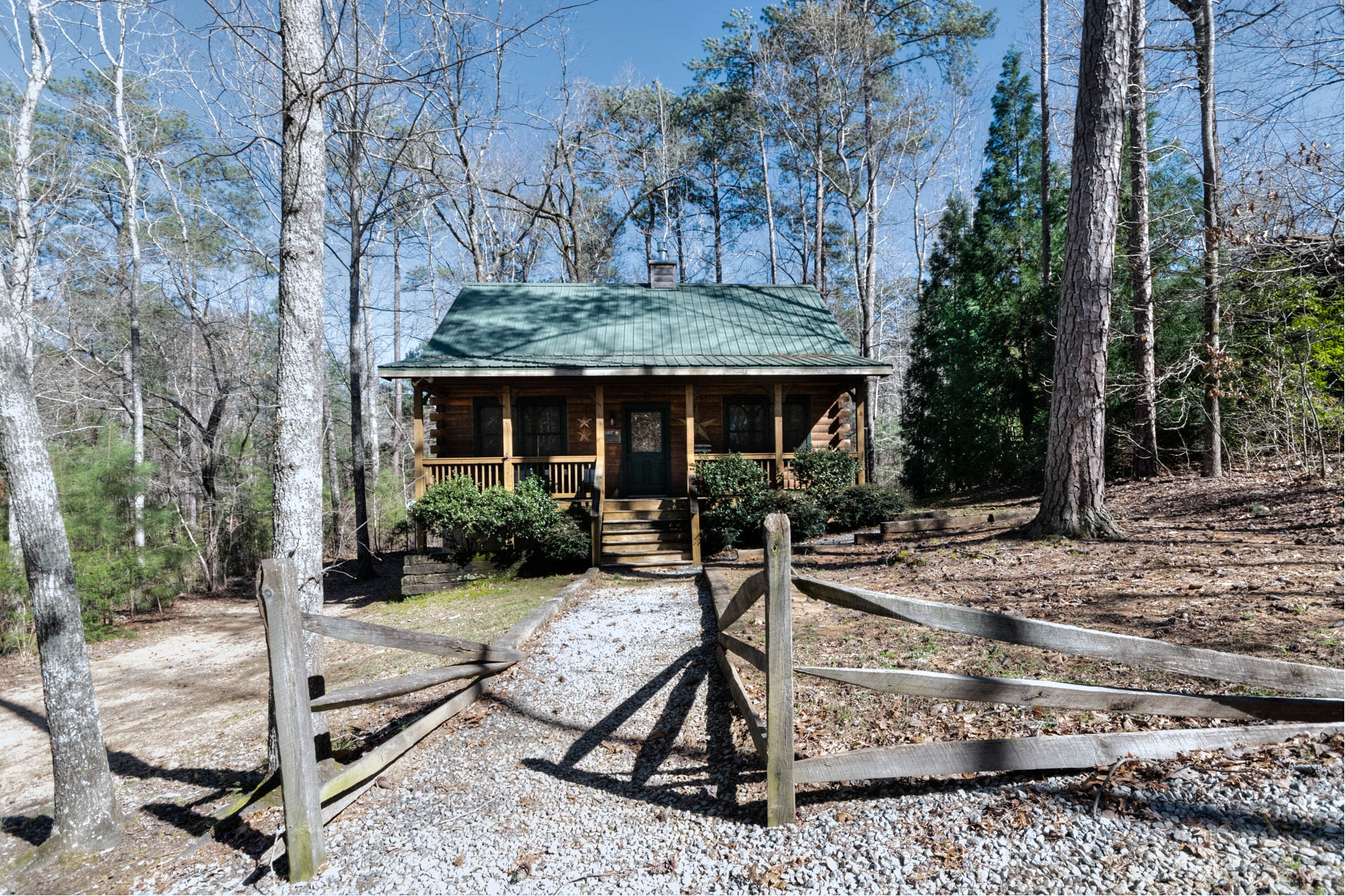 Secluded Cabin with a Hot Tub for Two! Cabins for Rent in Warm