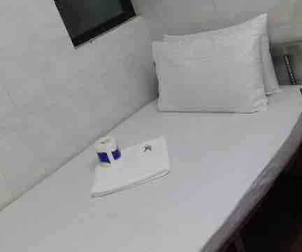 Double Rm, mongkok 1min MTR, Speaks Eng/中文 205