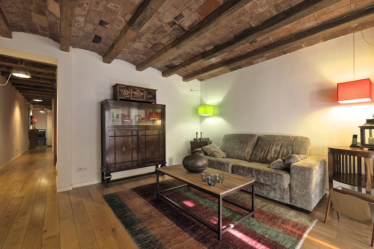 Renewed apartment at The Eixample (HUTB-003387)