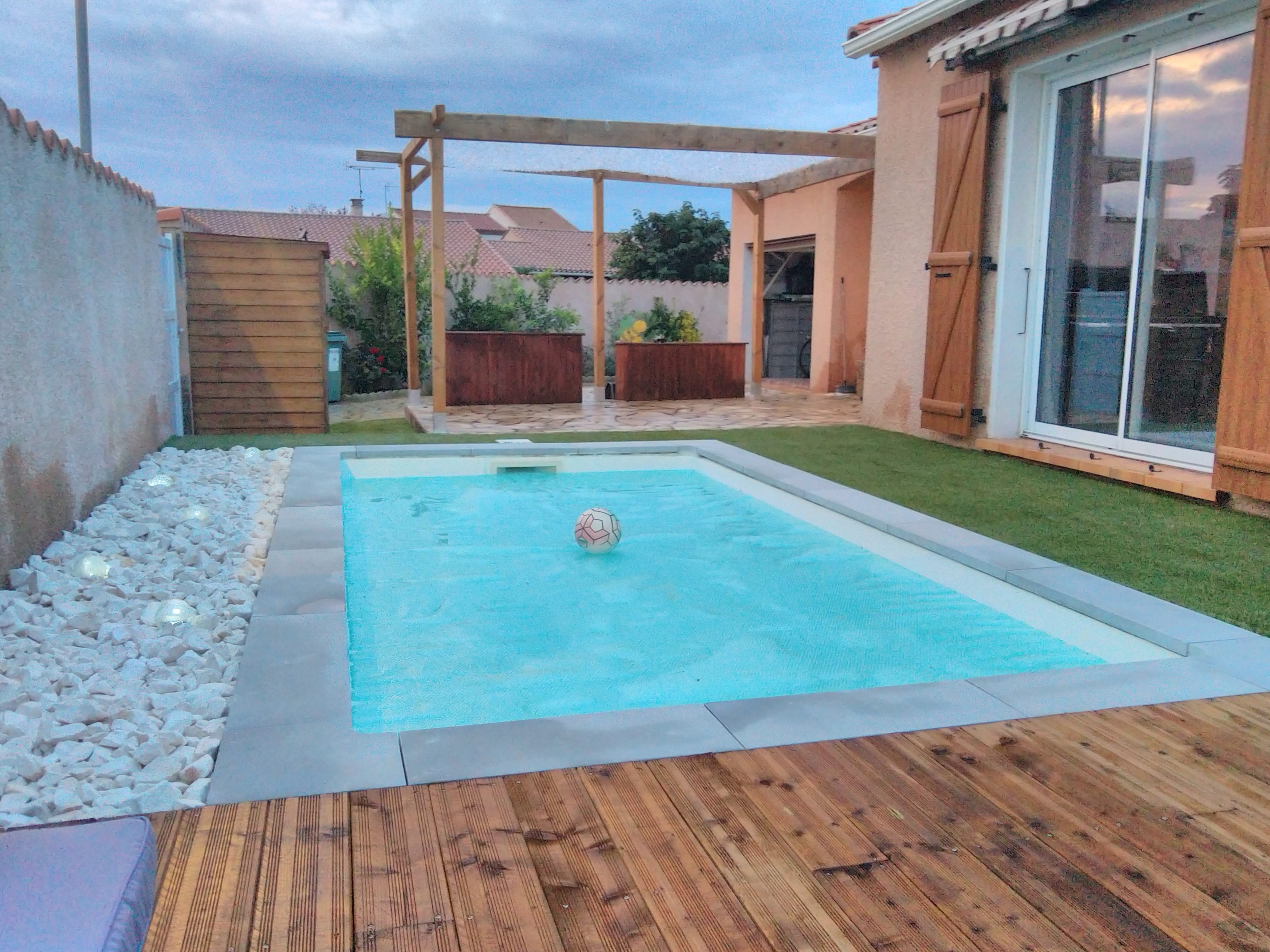 3 bedroom villa with secure pool