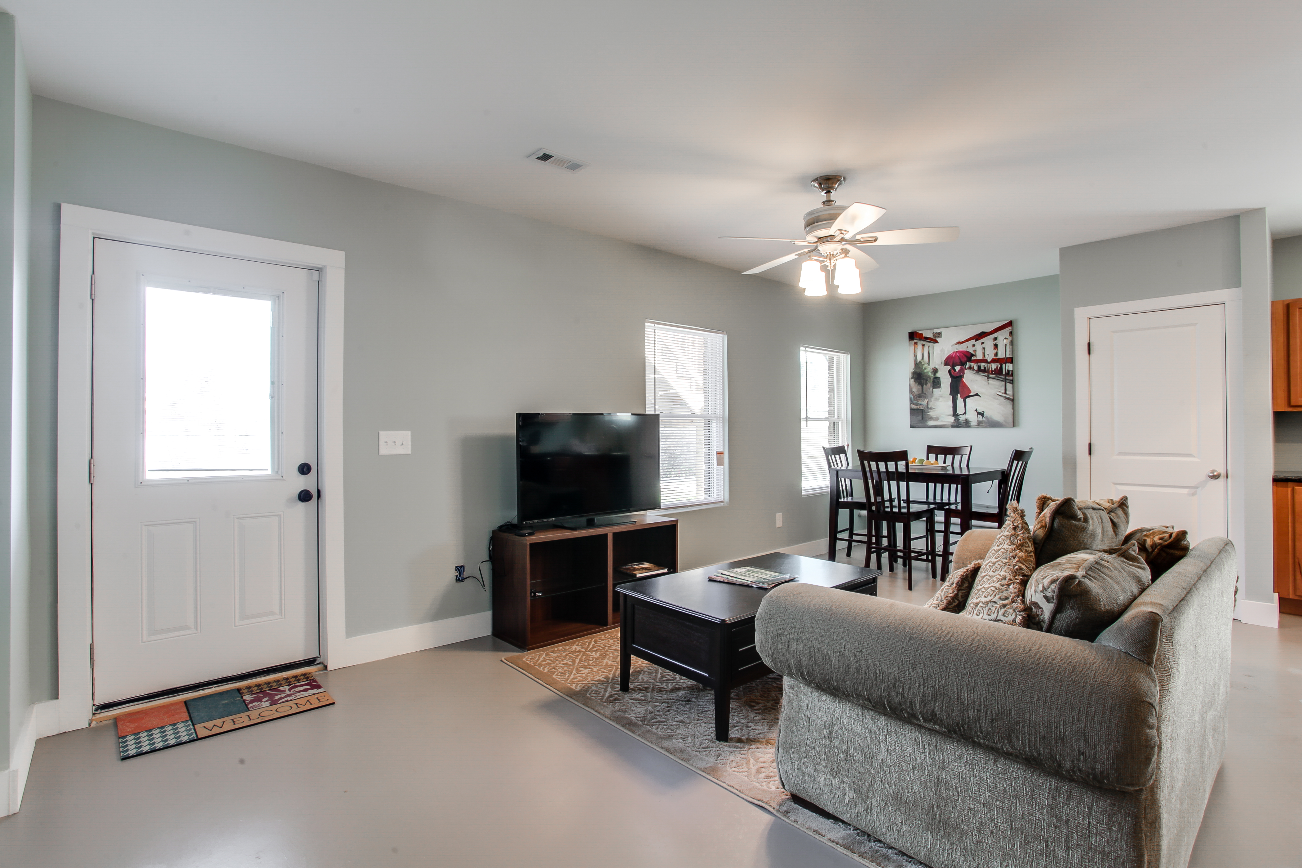 3min to DWTN!/2 bds, 1.5bths/Private Suite in District 19, Nashville