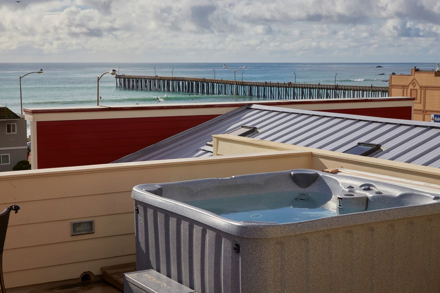 Sweet Suite Cayucos across from the beach & pier Houses for Rent in