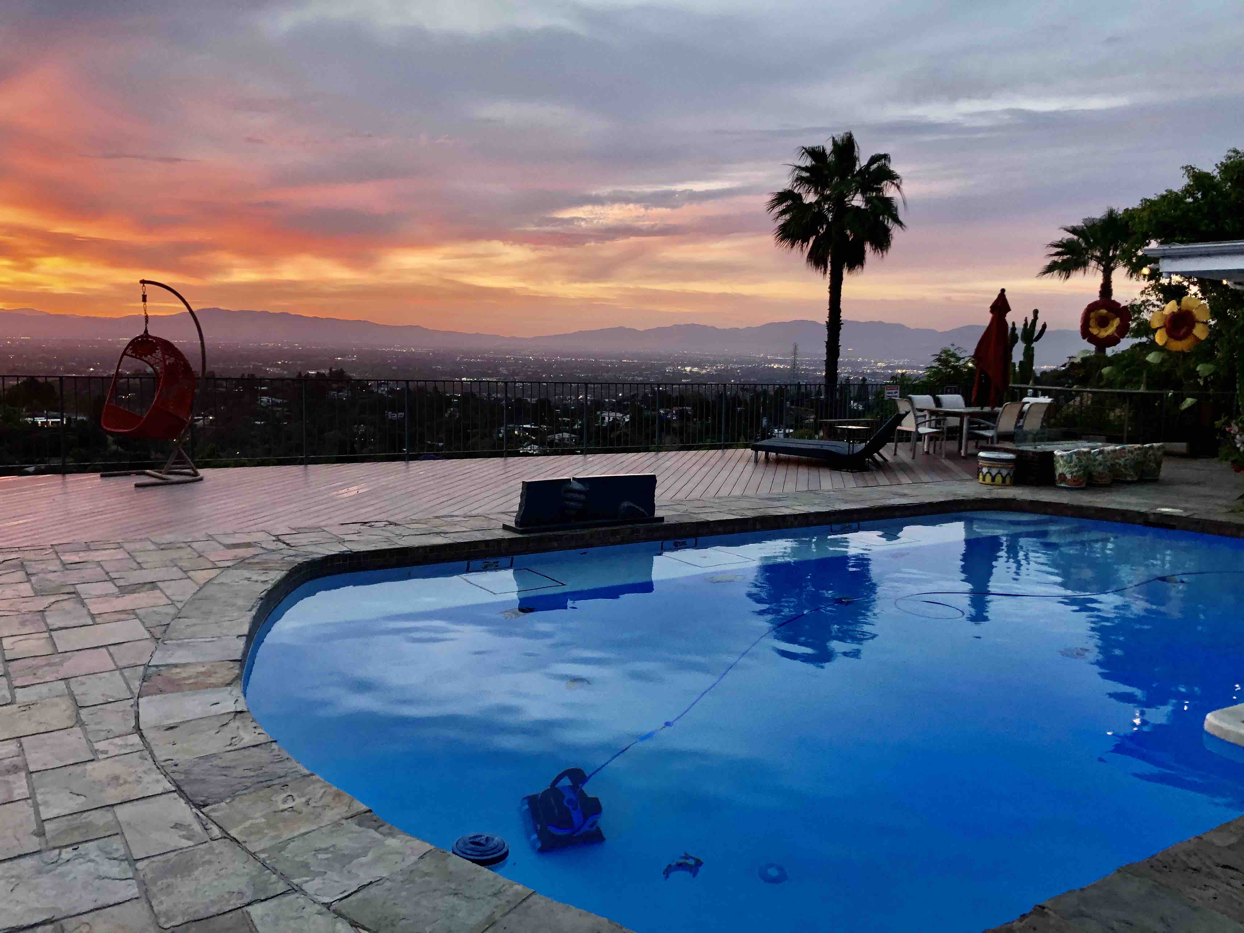 Mulholland Dr Best View Houses For Rent In Los Angeles California United States