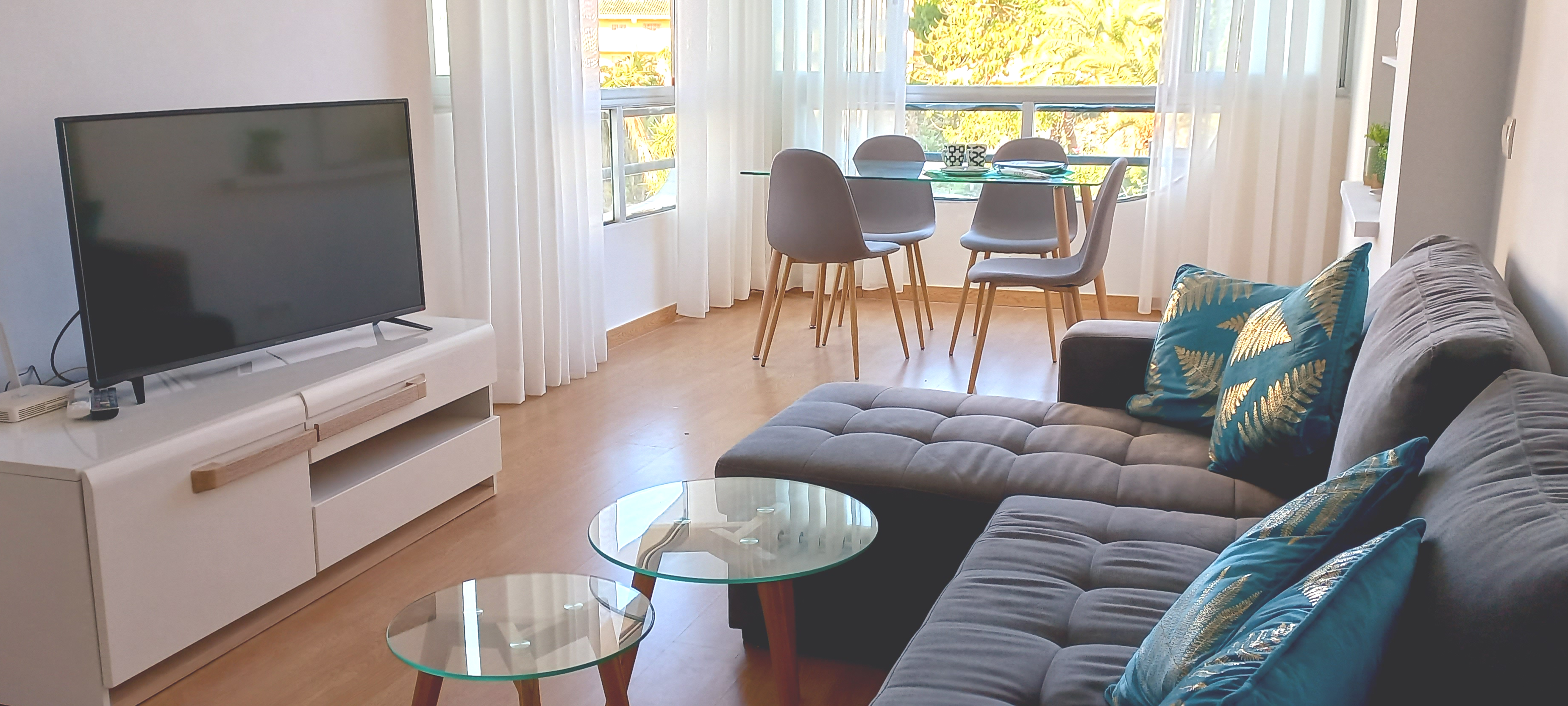 New ALBIR 4 U 🌞 Beach & Shops within 5 mins walk.