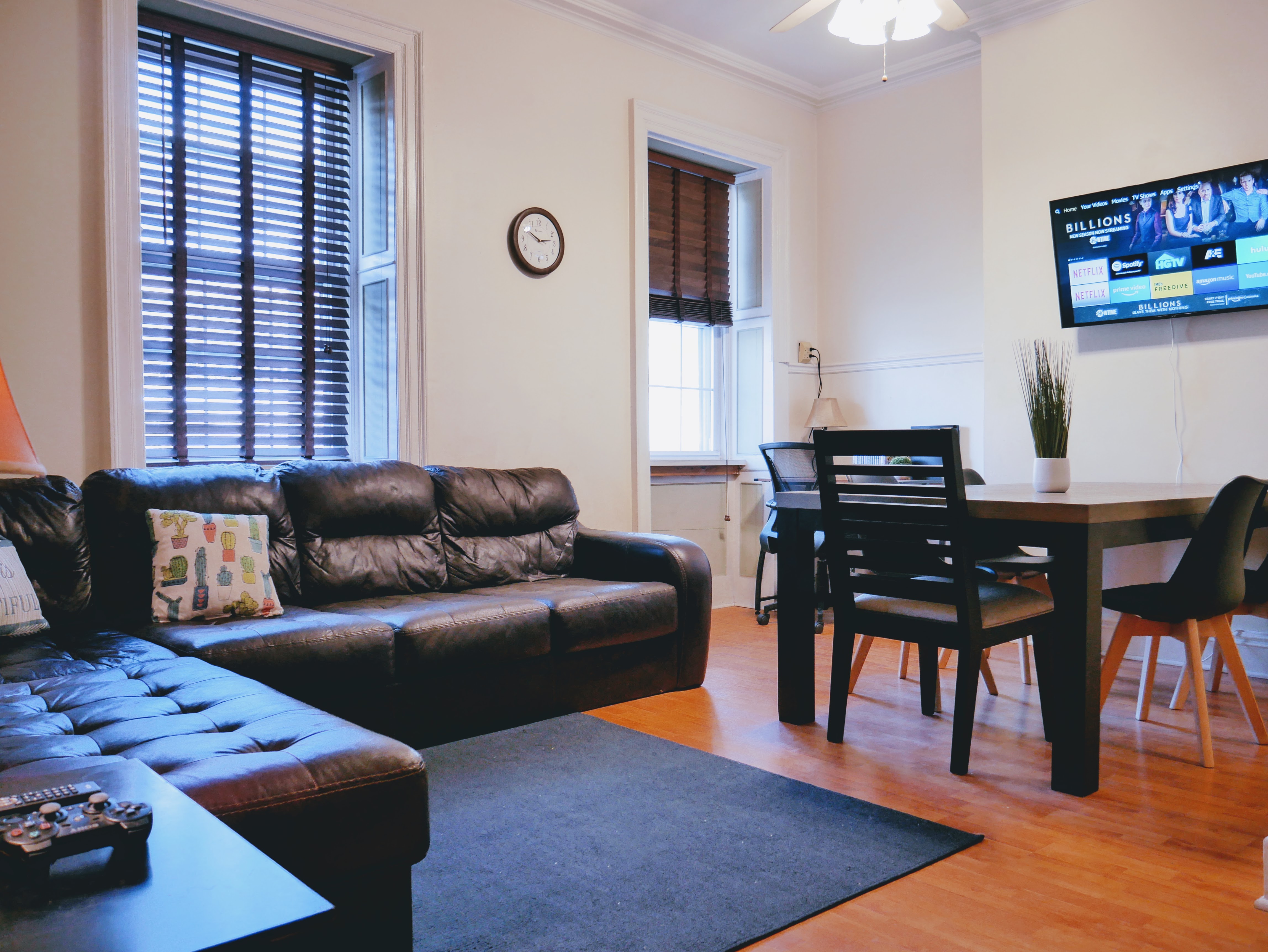 Historic Full Amenities 2BR Apt @Downtown Albany in SECOND WARD, Albany