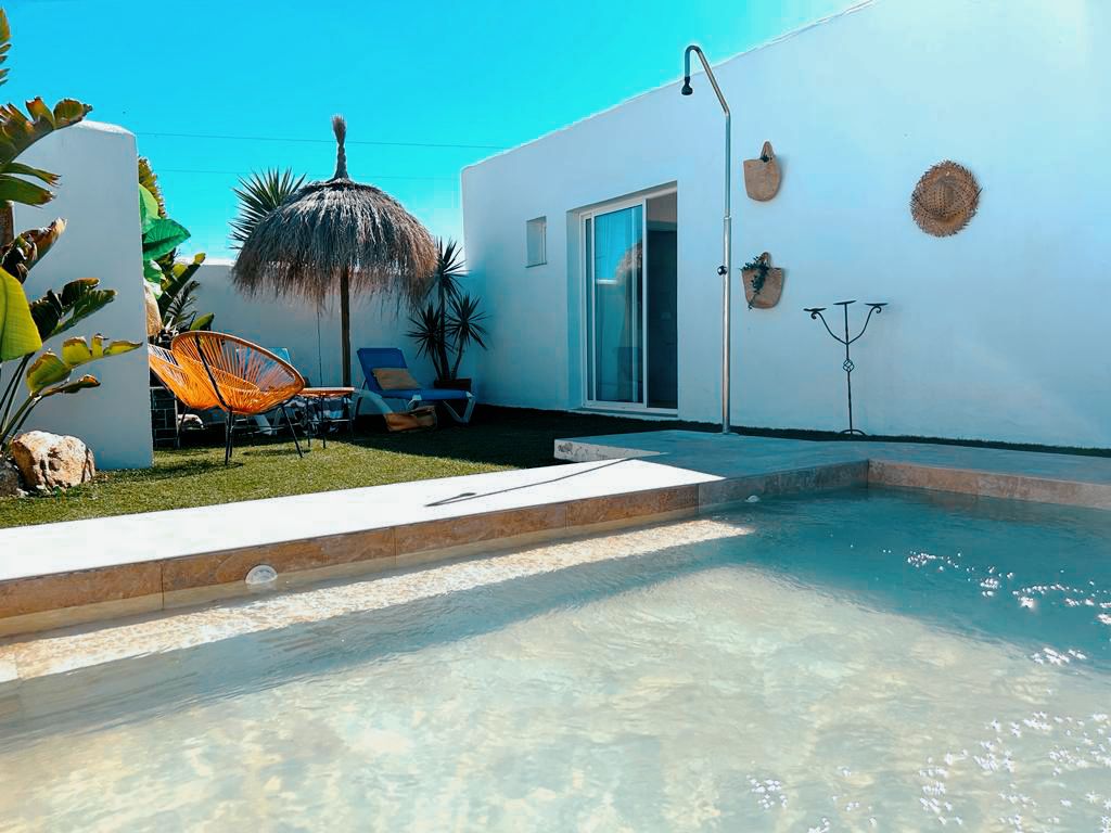 House 280 meters from the beach.