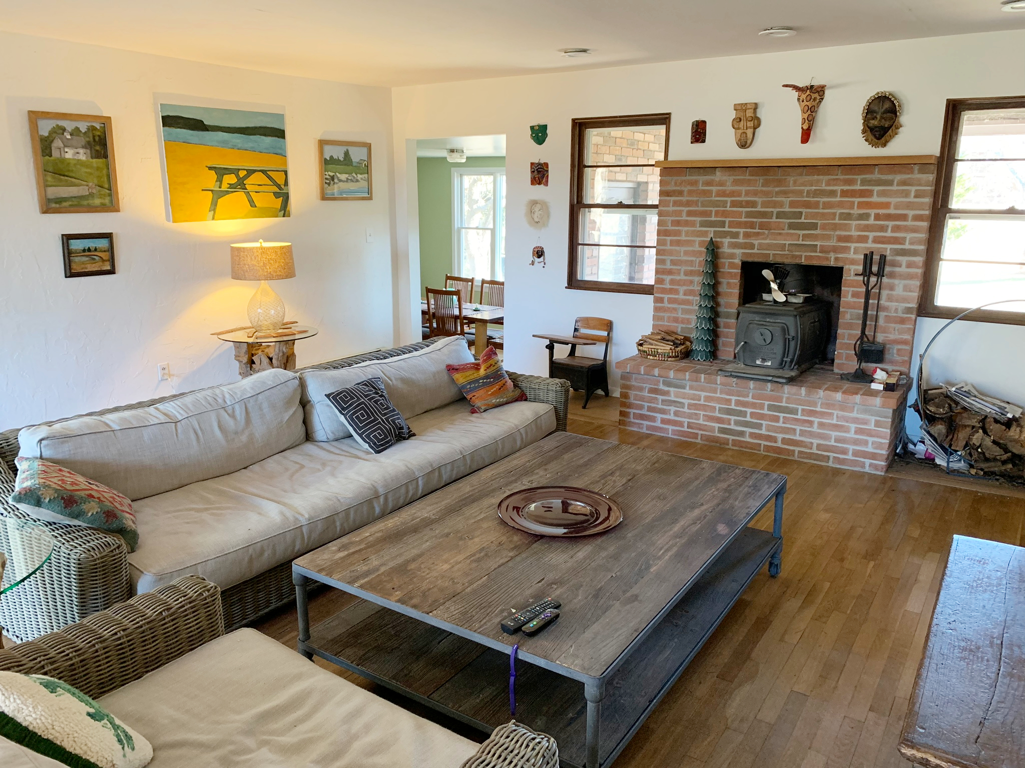 Spacious Shelter Island home near bay & beach
