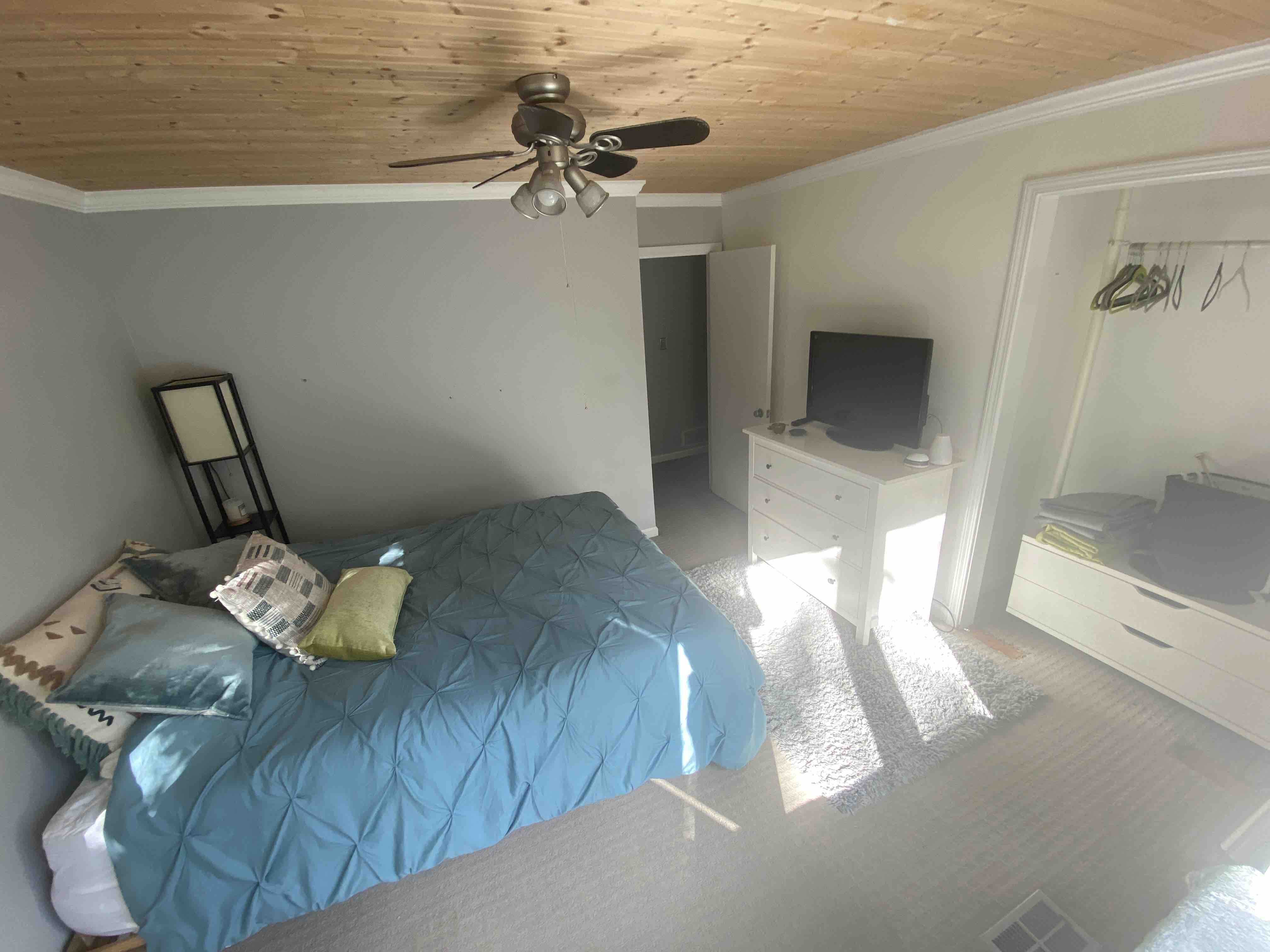 Private room in Contemporary House