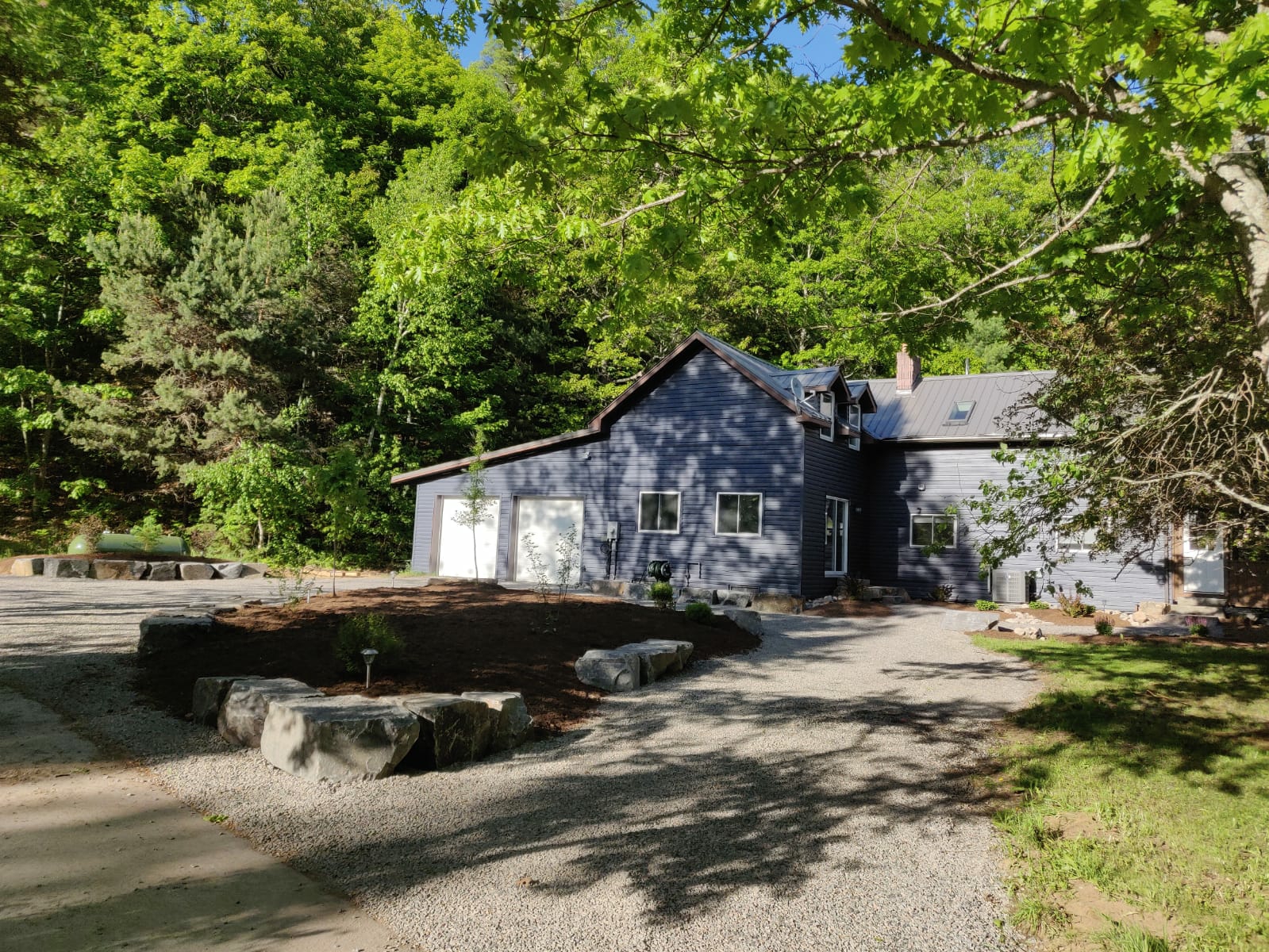 The Dwight Beach House Lake of Bays Cottages for Rent in Dwight