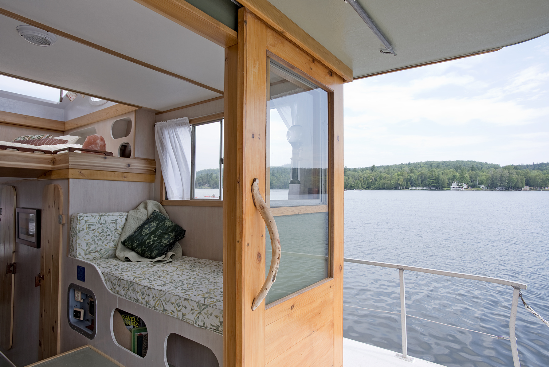 Floating Camp Nomad Pemaquid Pond Maine Houseboats for Rent in Bremen, Maine, United