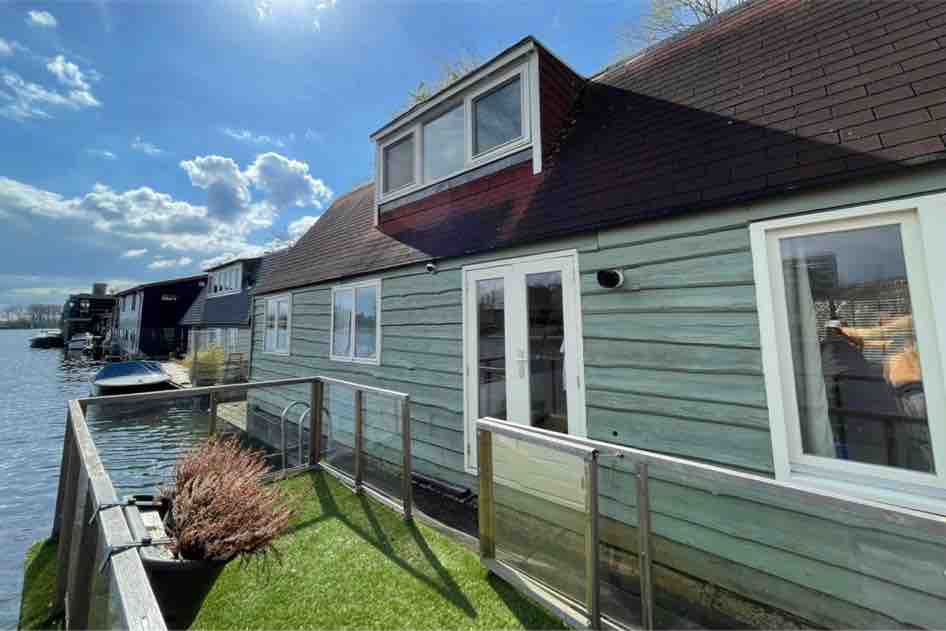 Houseboat with Beautiful View | 5’m VondelPark — Amsterdam stay